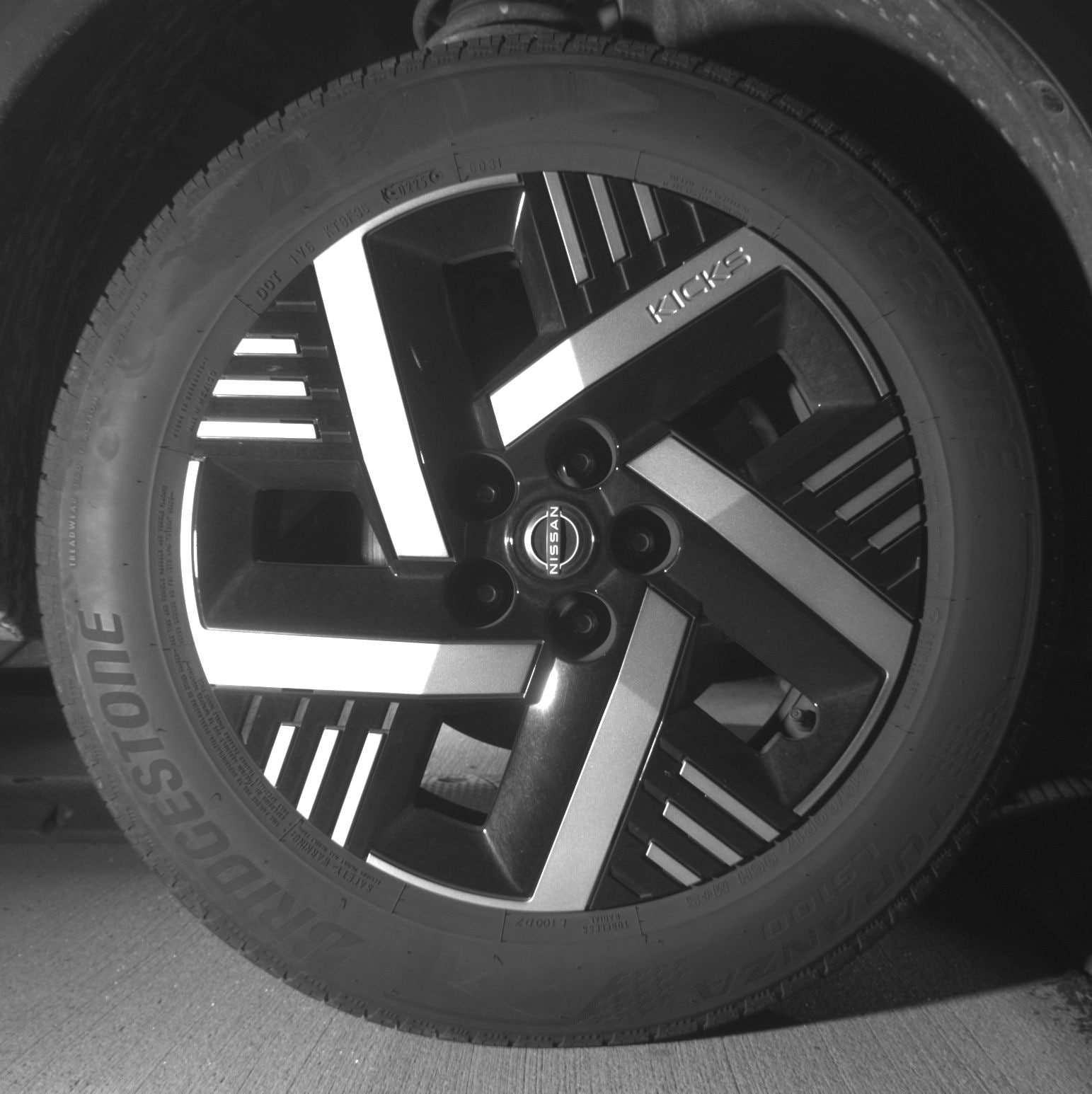 Thumbnail: 2025 Nissan Kicks - 10