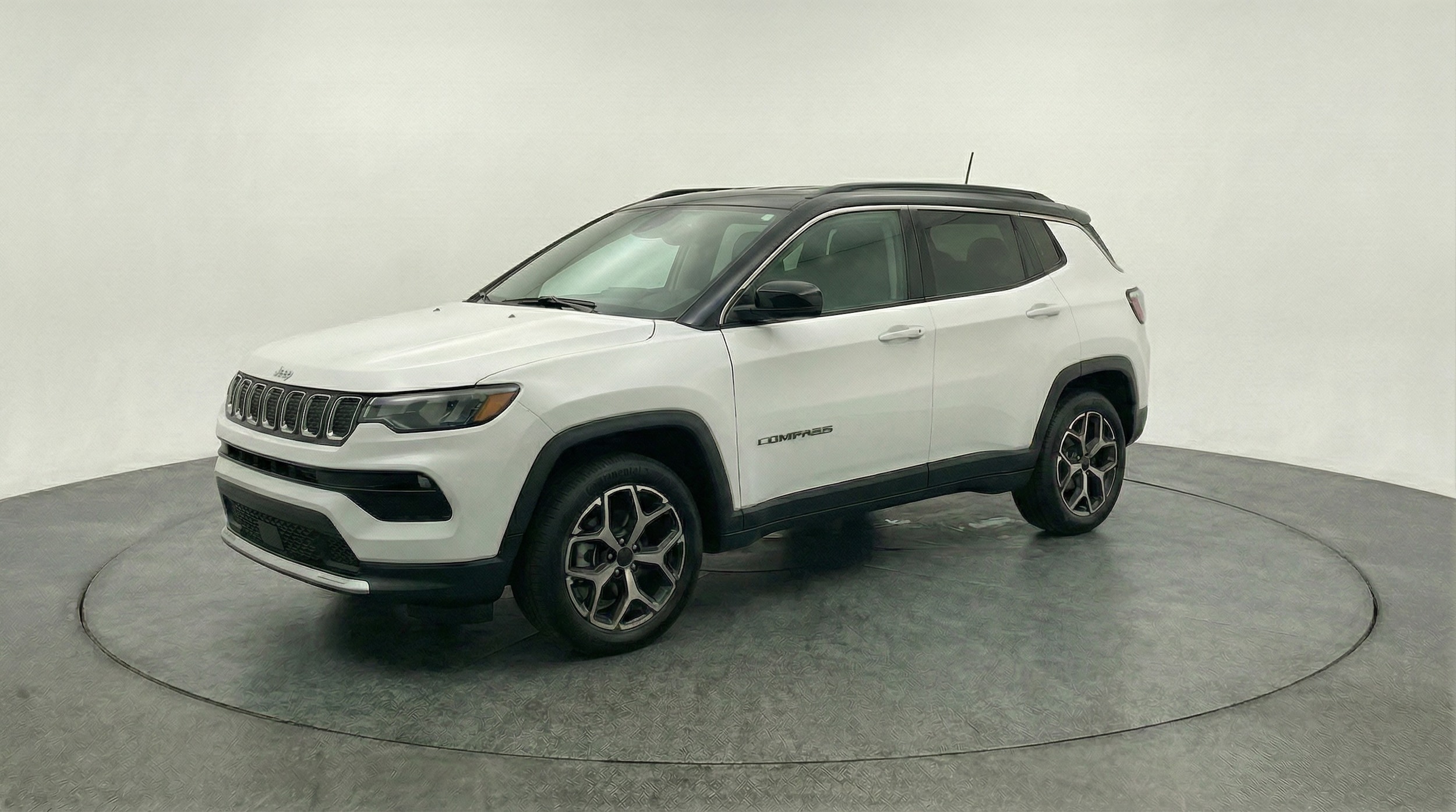 Thumbnail: 2025 Jeep Compass - 3