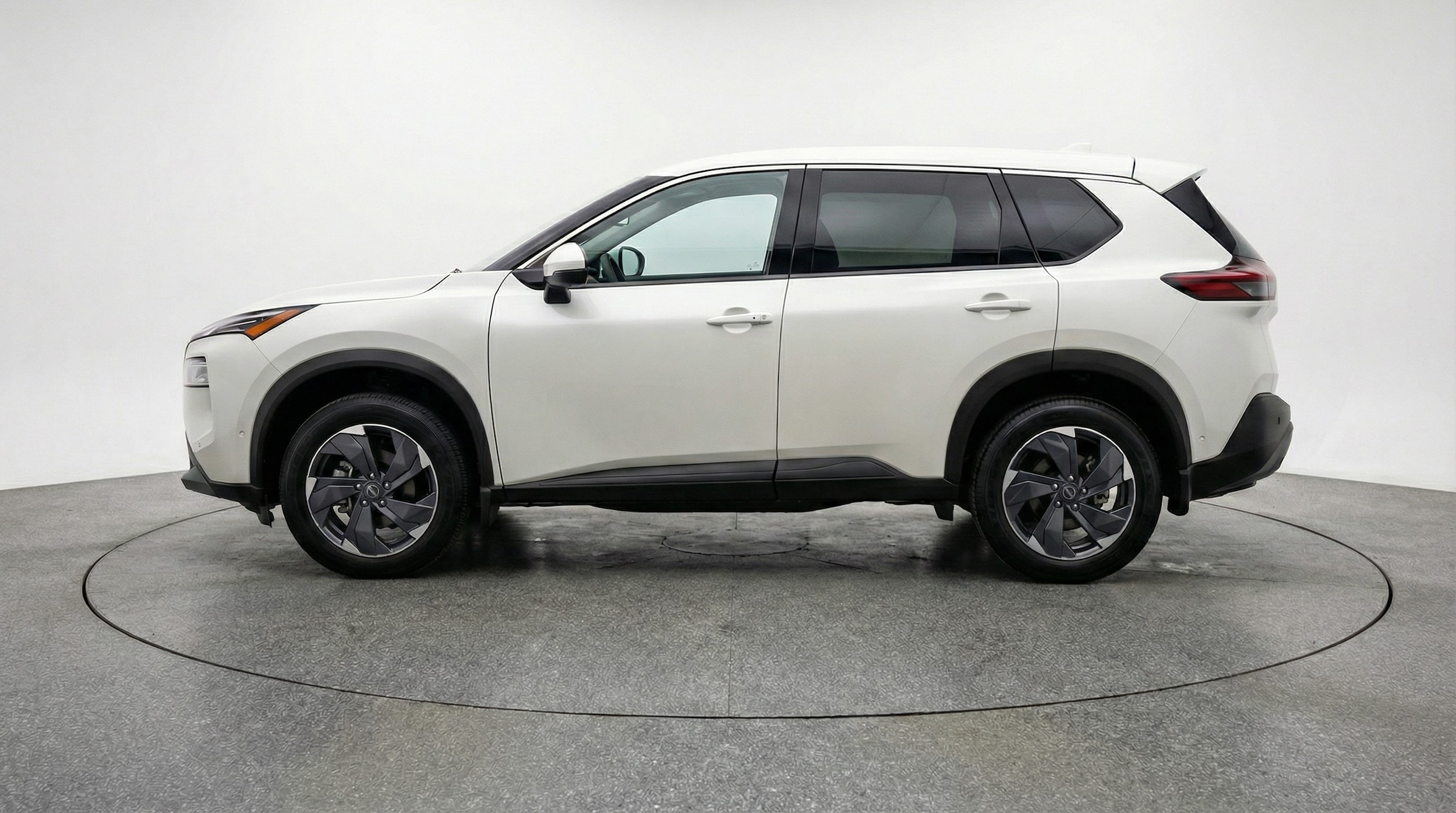 Thumbnail: 2025 Nissan Rogue - 4