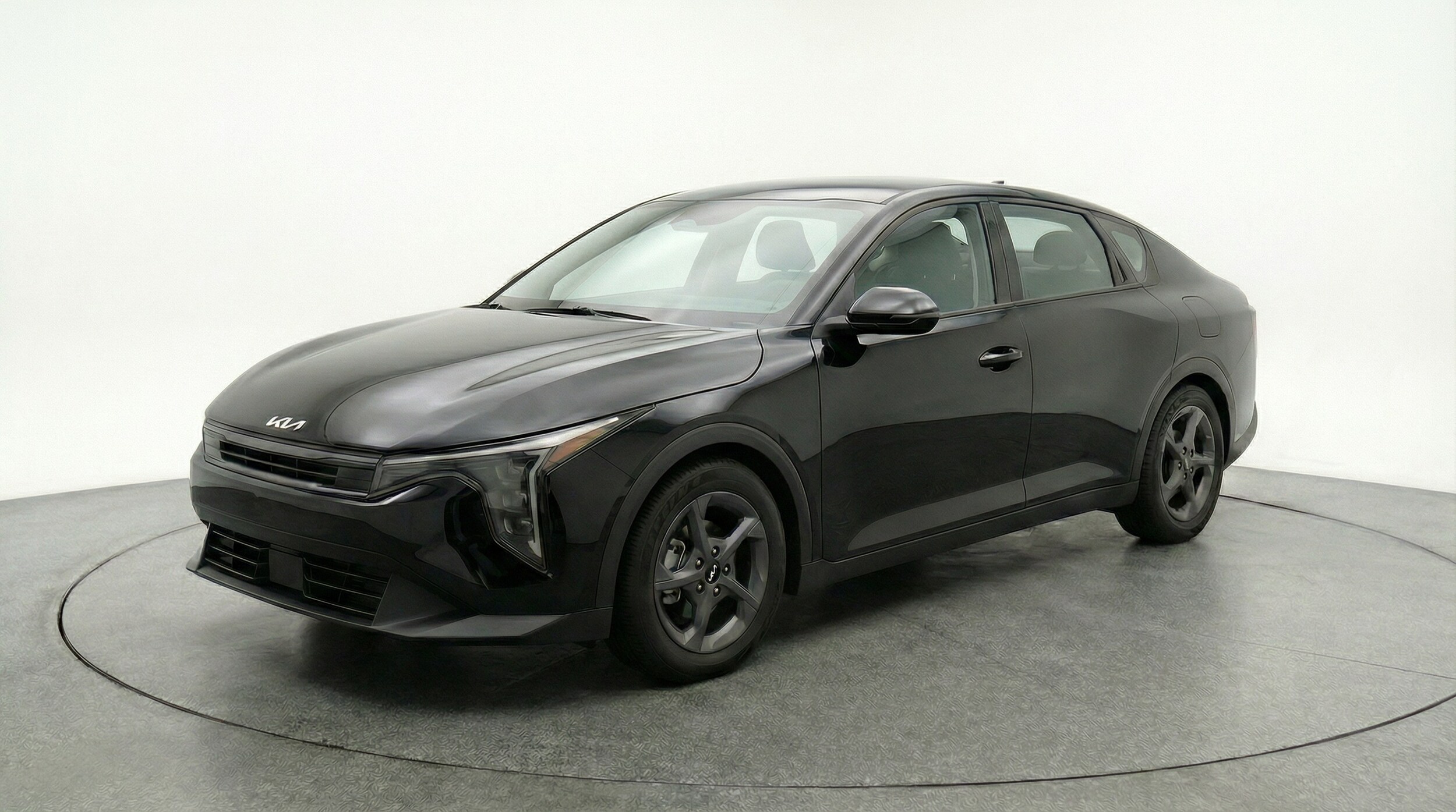 Thumbnail: 2025 Kia K4 - 3