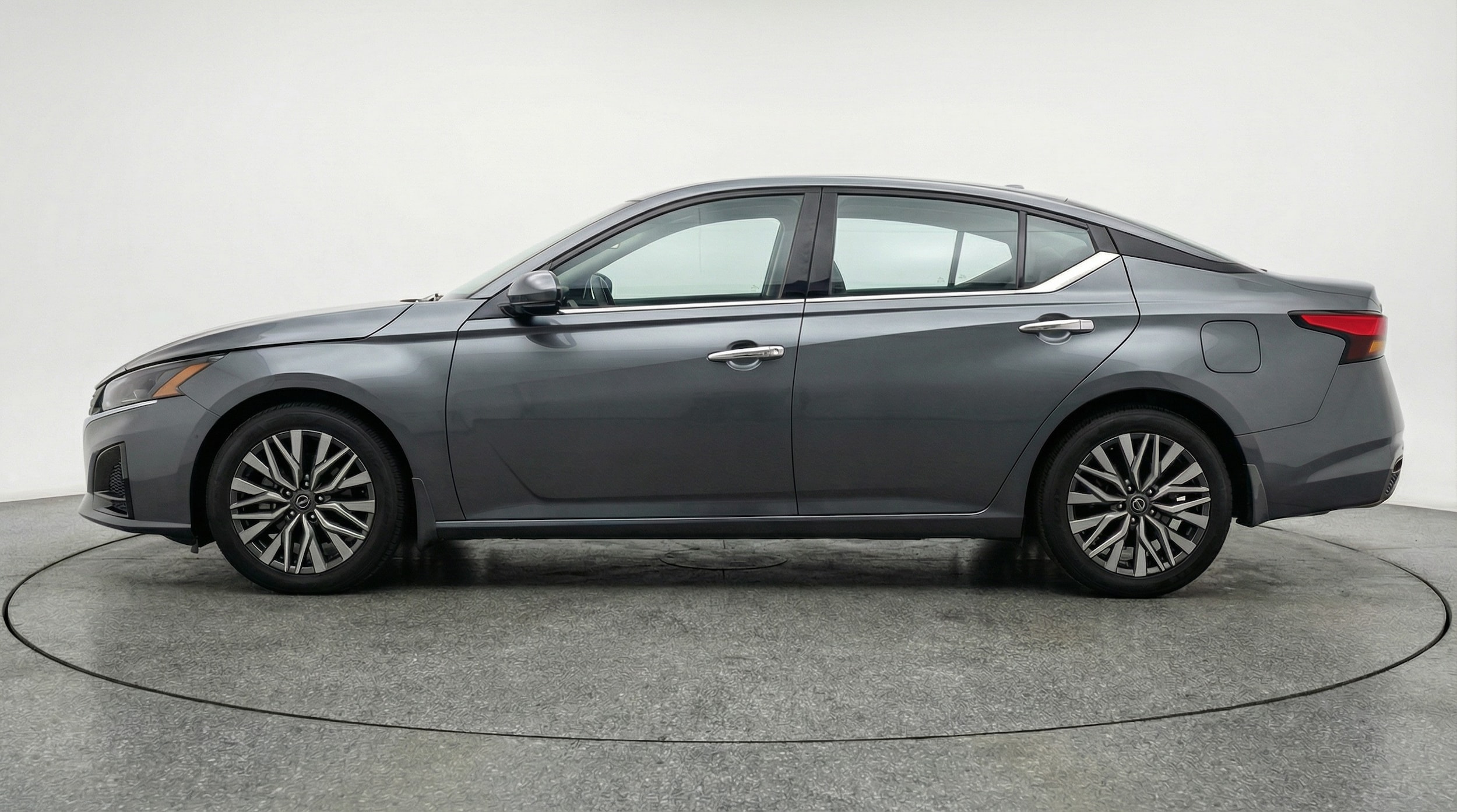 Thumbnail: 2025 Nissan Altima - 4