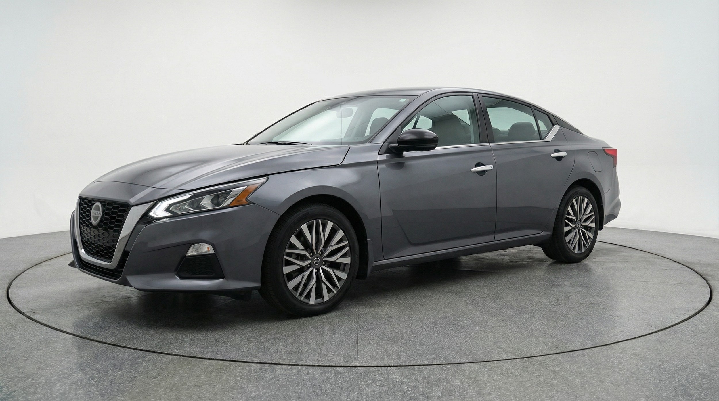 Thumbnail: 2025 Nissan Altima - 3