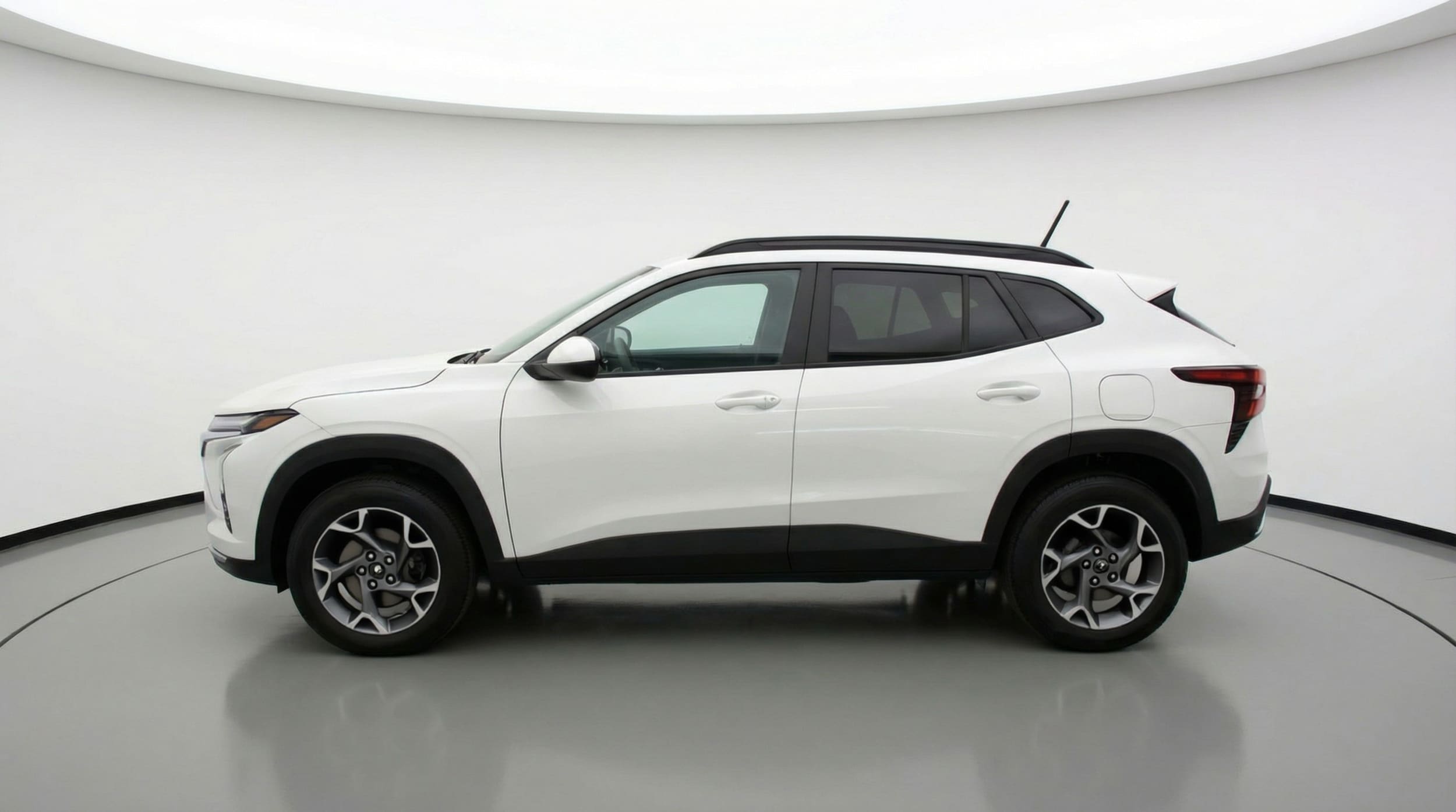 Thumbnail: 2025 Chevrolet Trax - 4