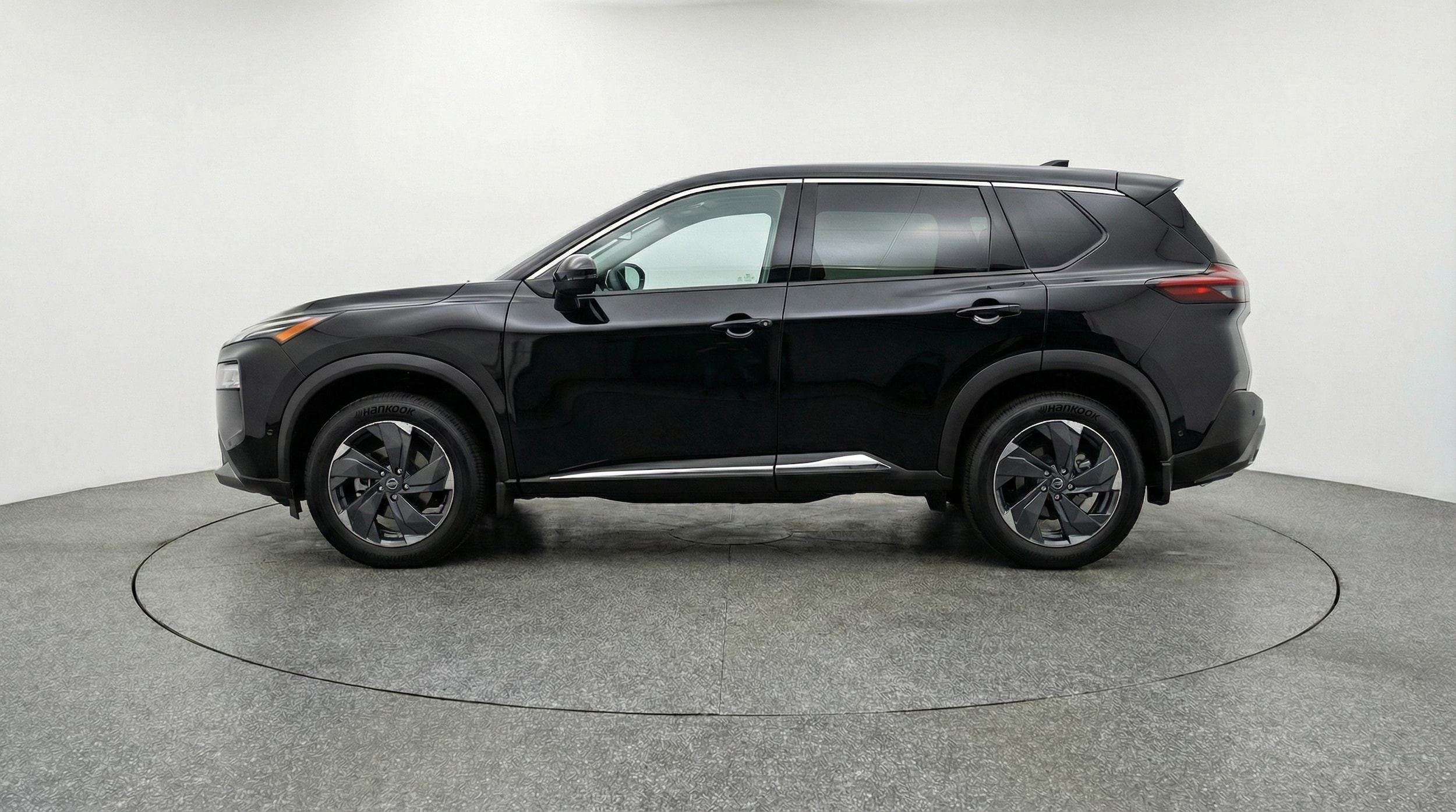 Thumbnail: 2025 Nissan Rogue - 4