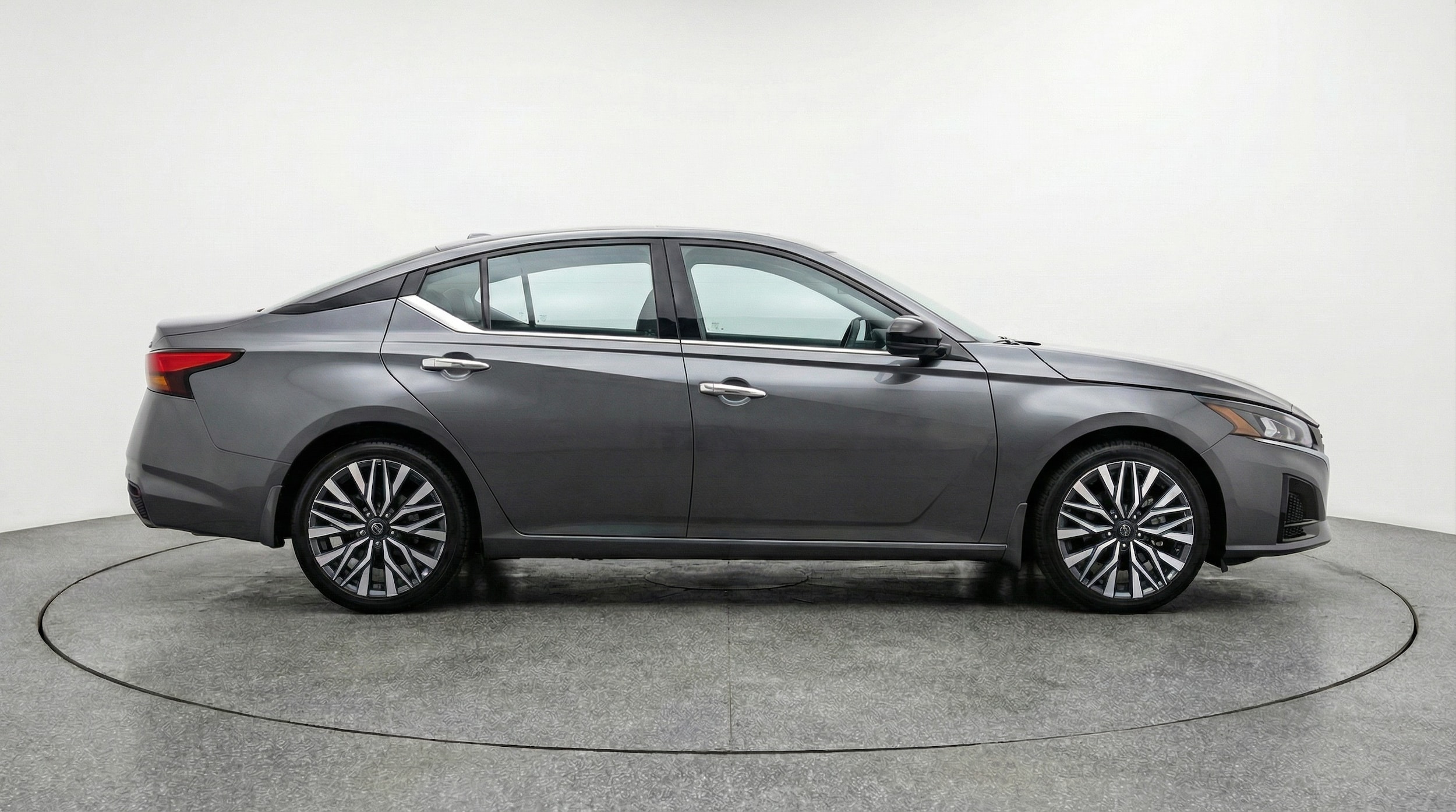 Thumbnail: 2025 Nissan Altima - 8