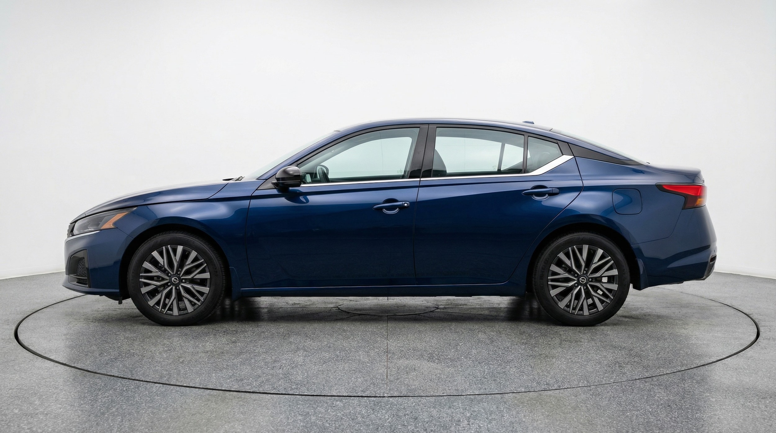 Thumbnail: 2025 Nissan Altima - 4