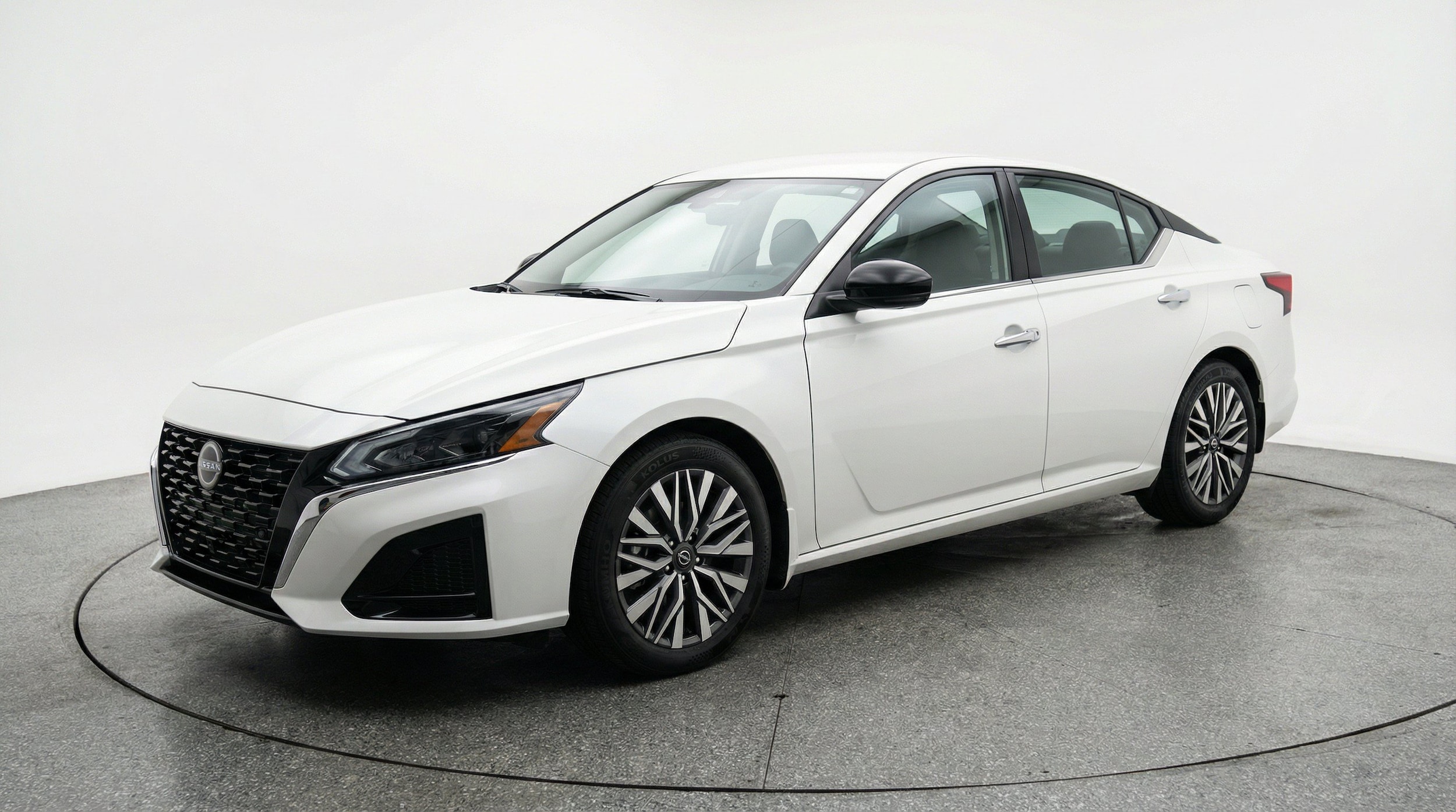 Thumbnail: 2025 Nissan Altima - 3