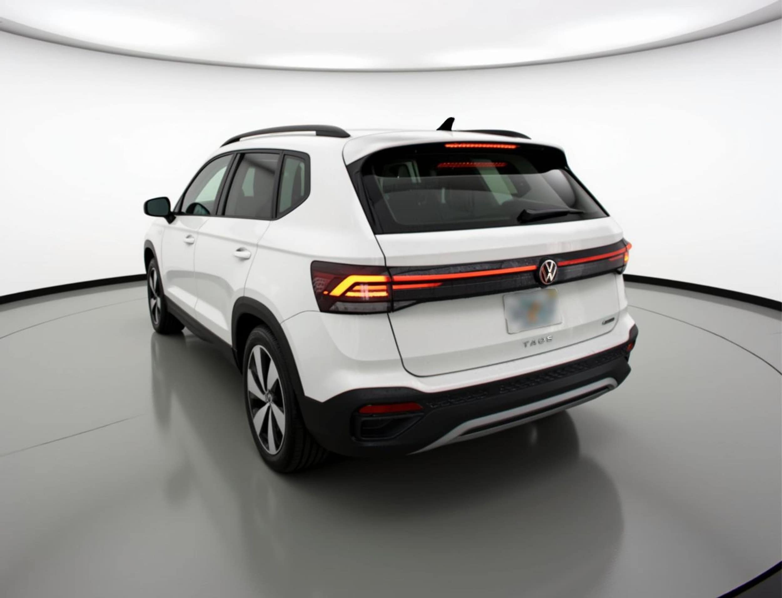 Thumbnail: 2025 Volkswagen Taos - 5