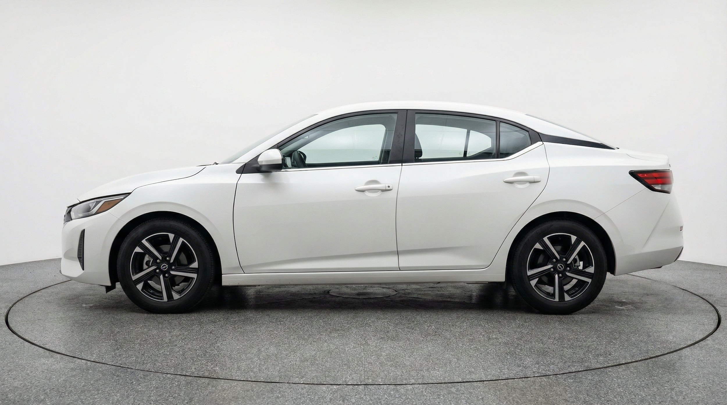 Thumbnail: 2025 Nissan Sentra - 5