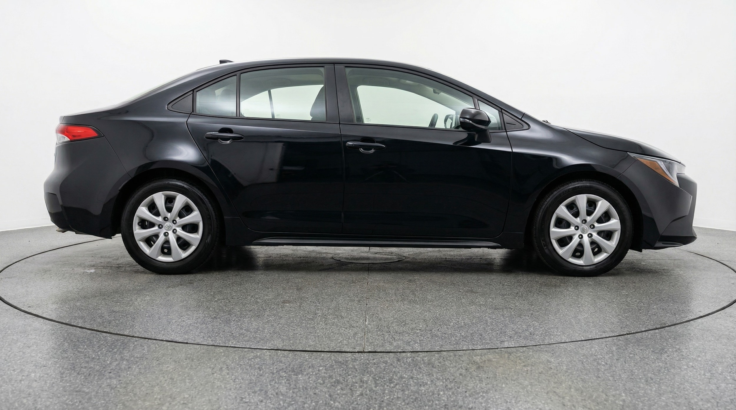 Thumbnail: 2025 Toyota Corolla - 8