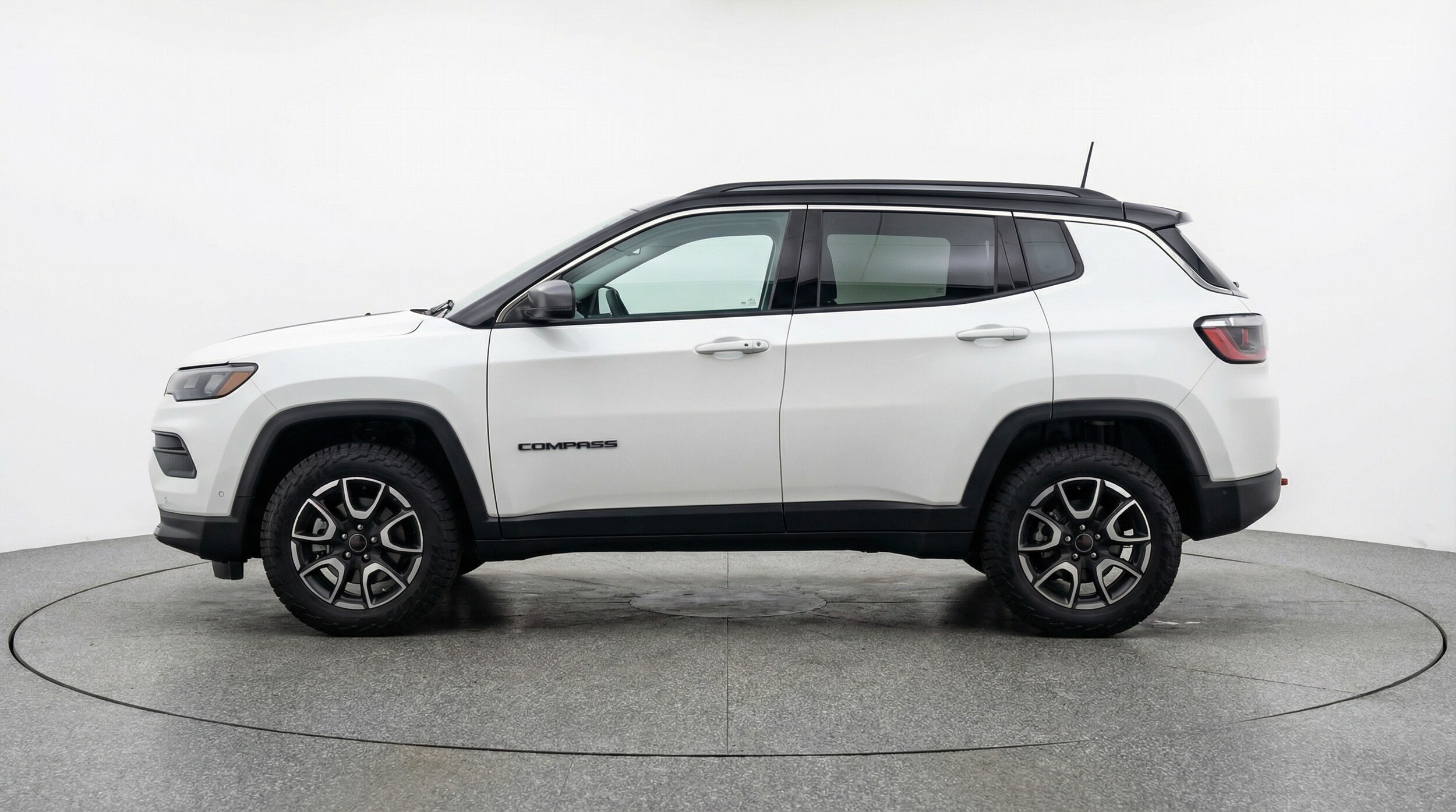 Thumbnail: 2025 Jeep Compass - 4