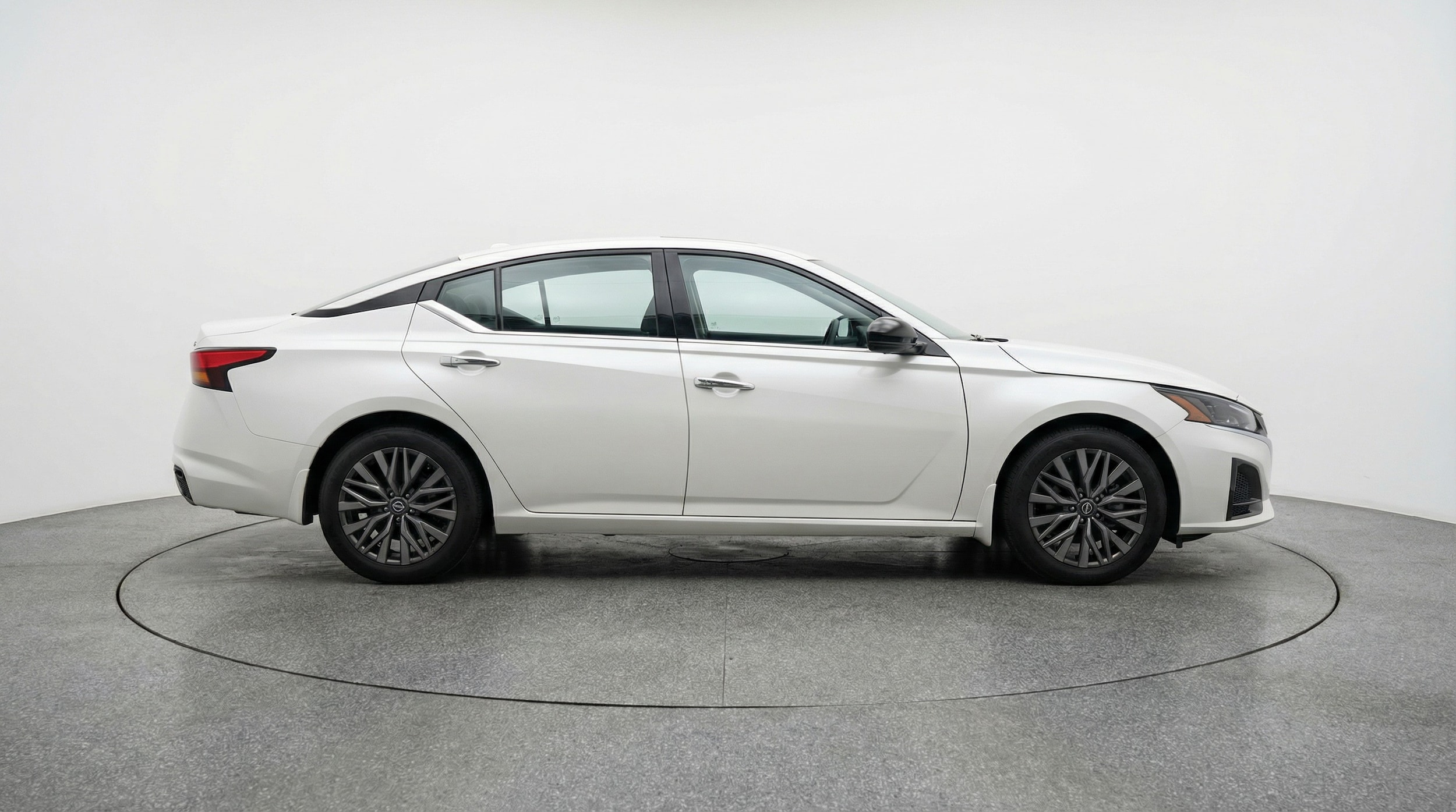 Thumbnail: 2025 Nissan Altima - 8