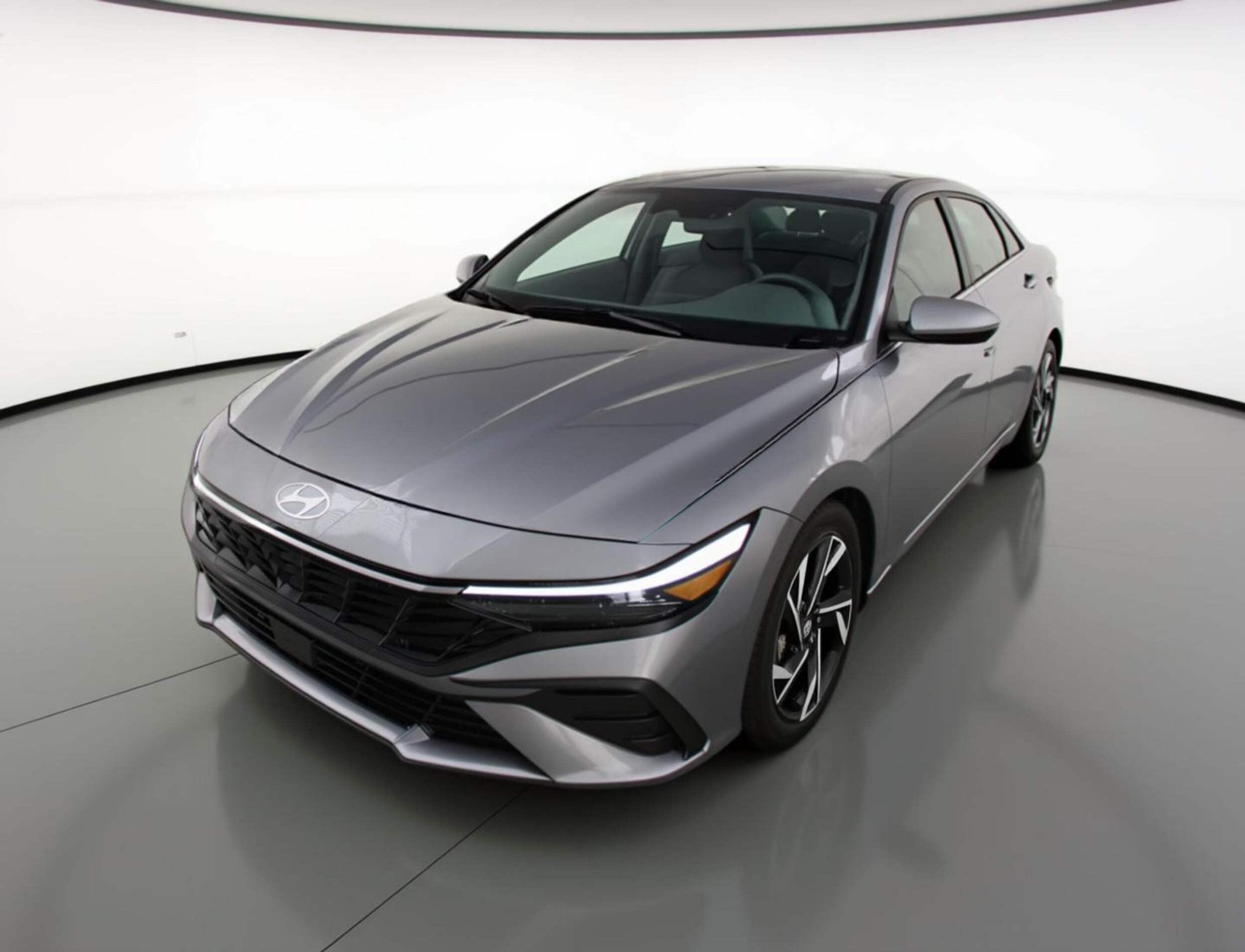 Thumbnail: 2025 Hyundai Elantra - 3