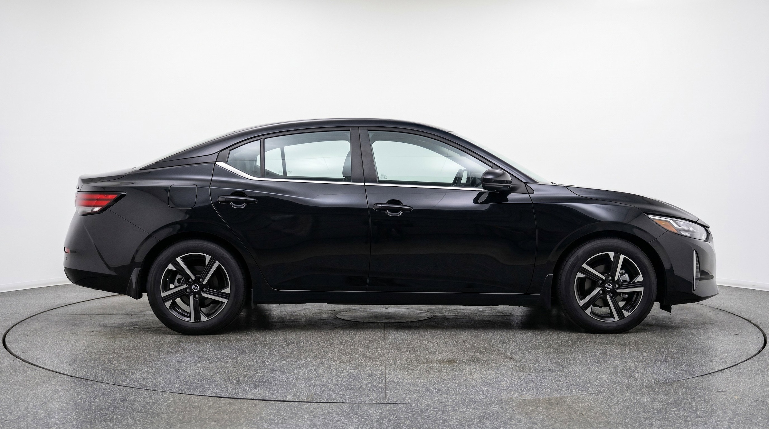 Thumbnail: 2025 Nissan Sentra - 11