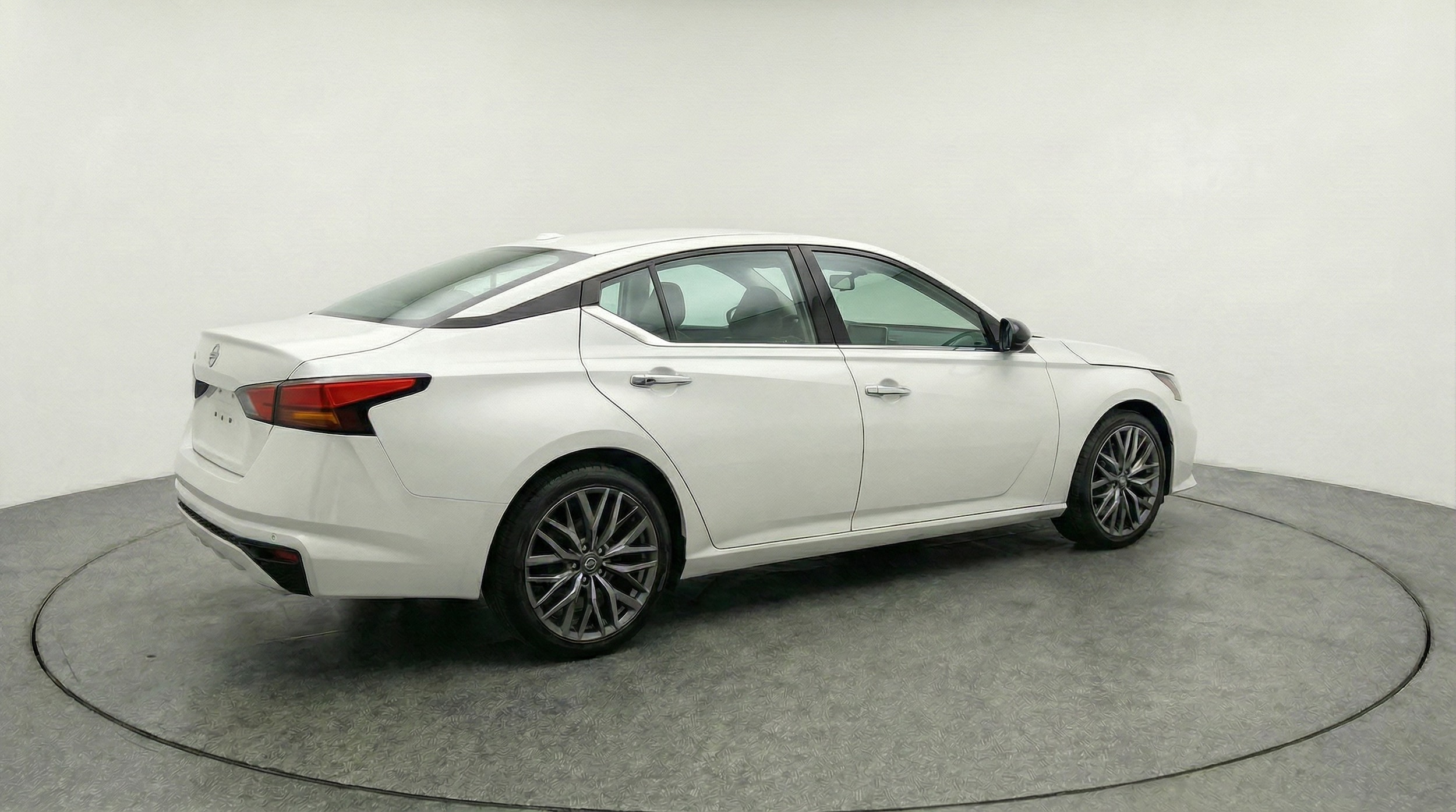 Thumbnail: 2025 Nissan Altima - 7