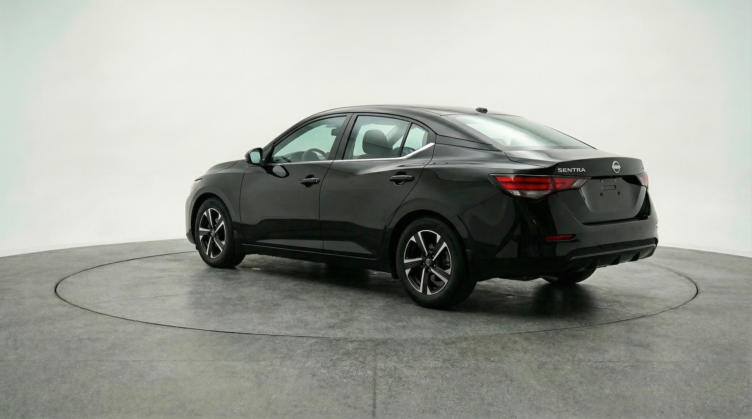 Thumbnail: 2025 Nissan Sentra - 5