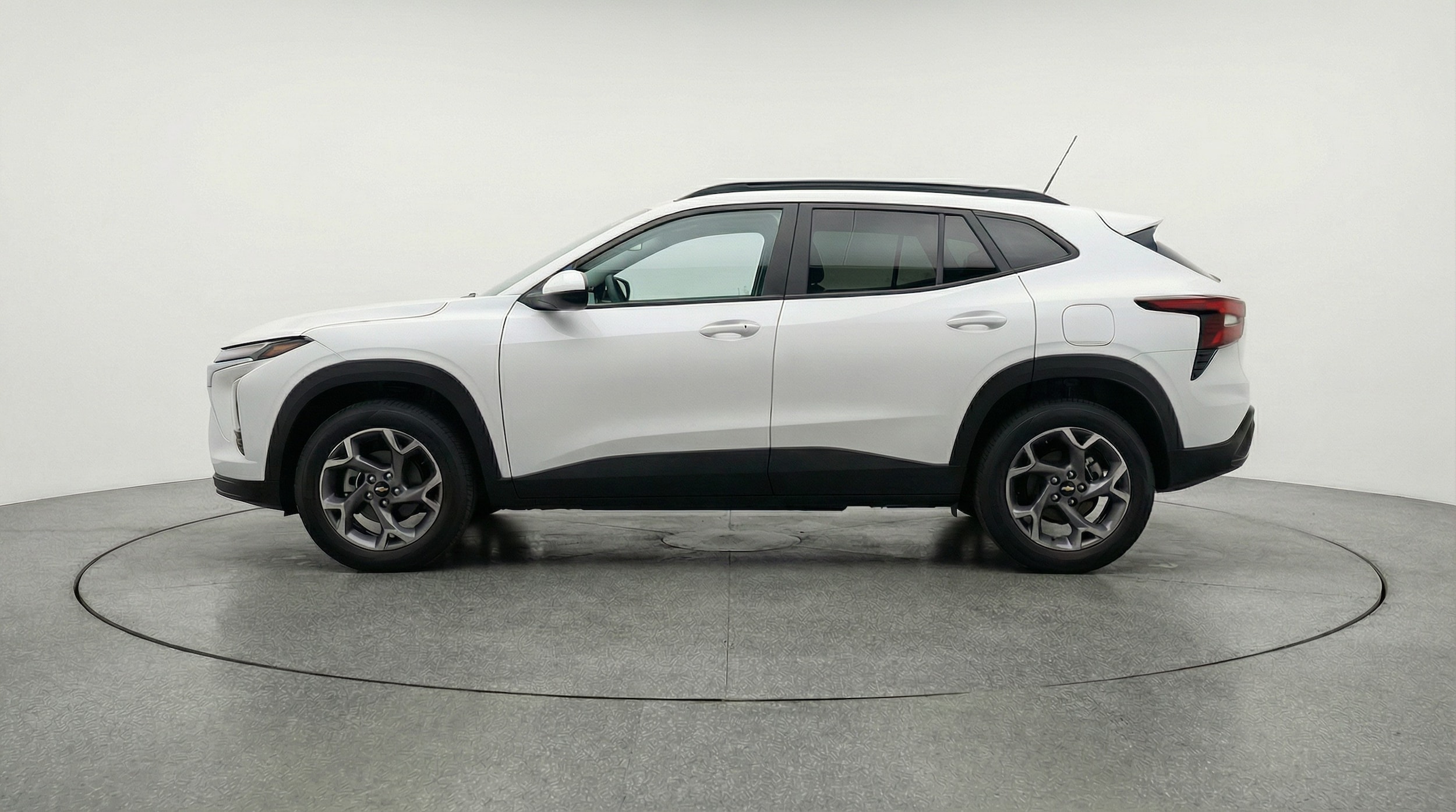 Thumbnail: 2025 Chevrolet Trax - 4