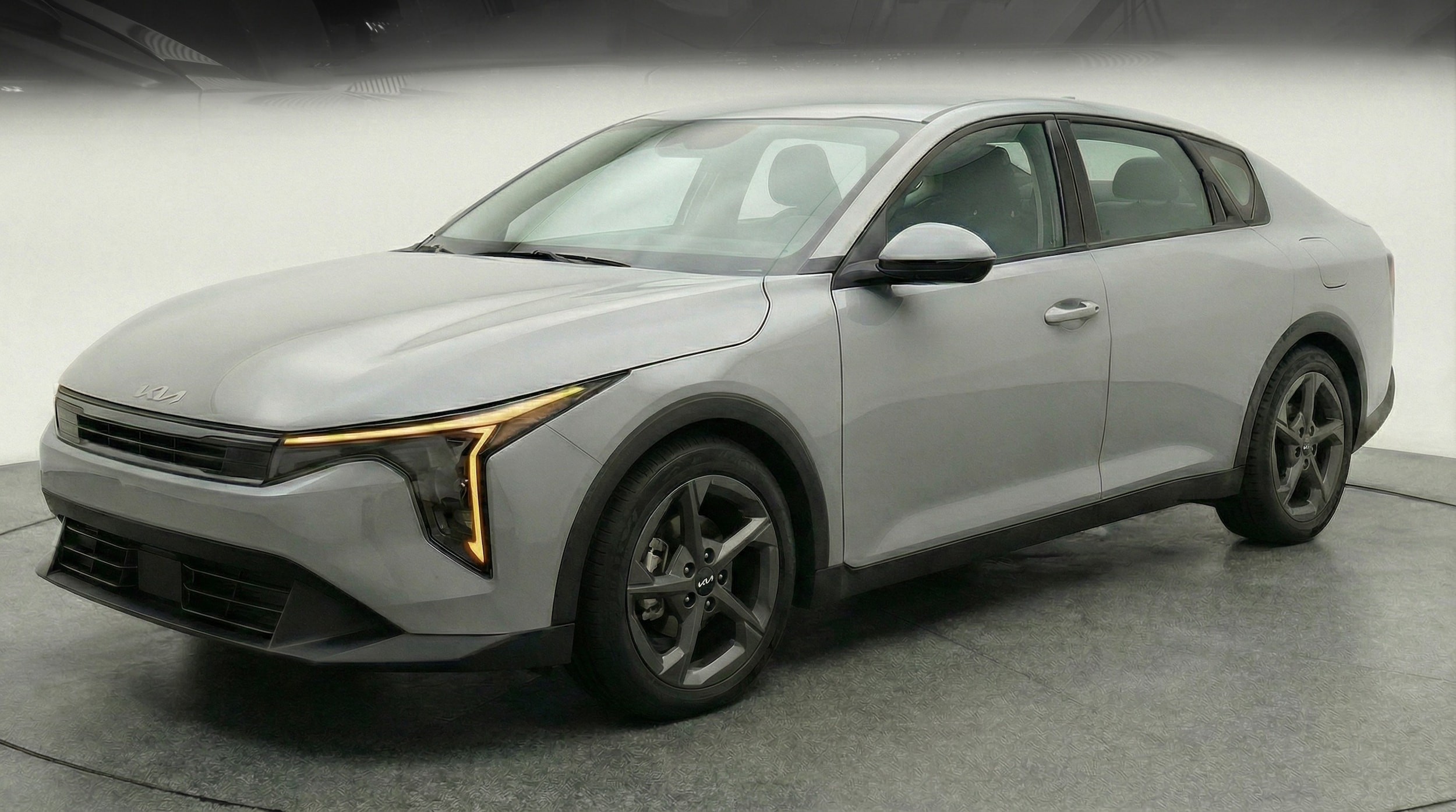 Thumbnail: 2025 Kia K4 - 3