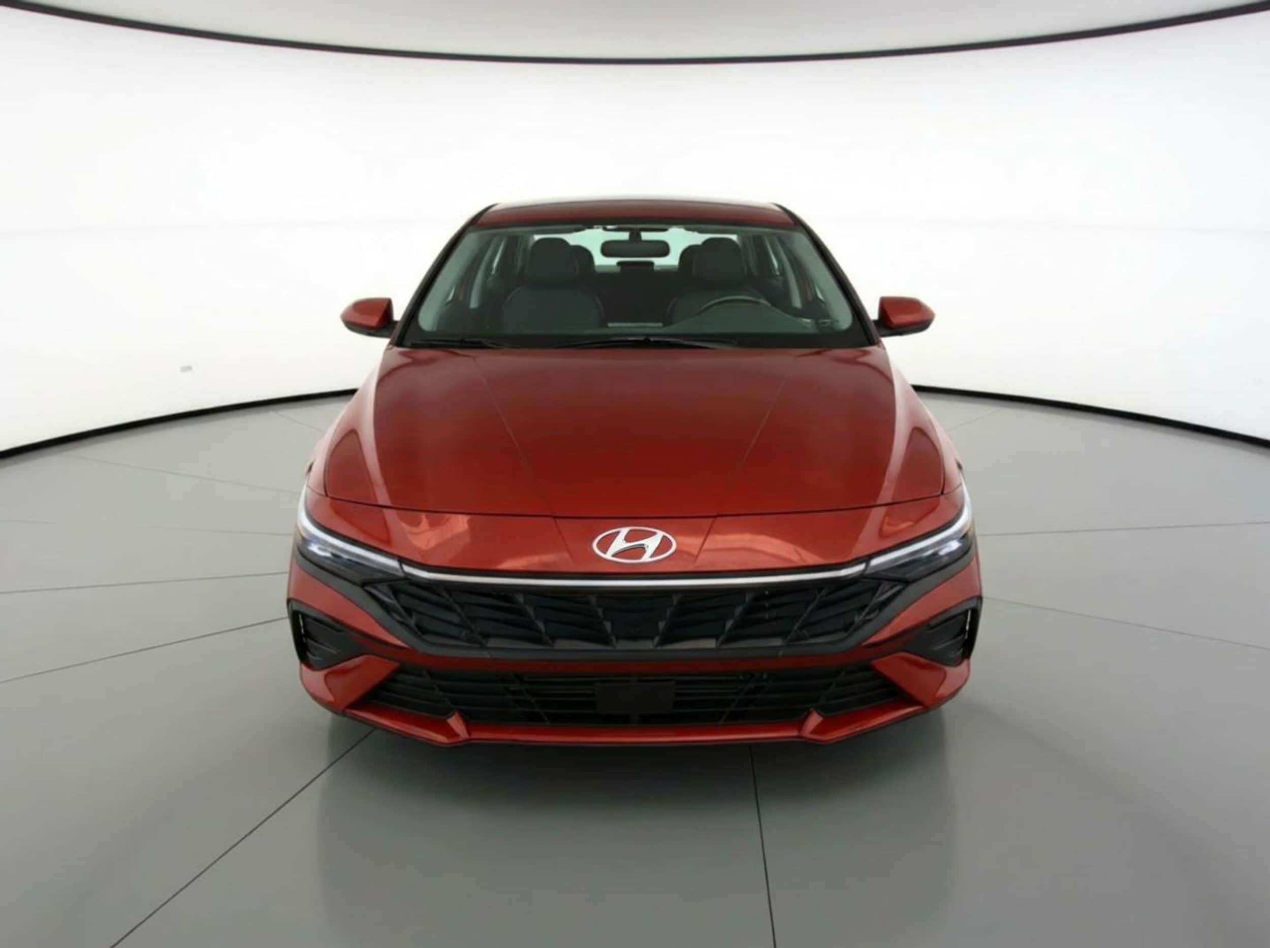 Thumbnail: 2025 Hyundai Elantra - 2