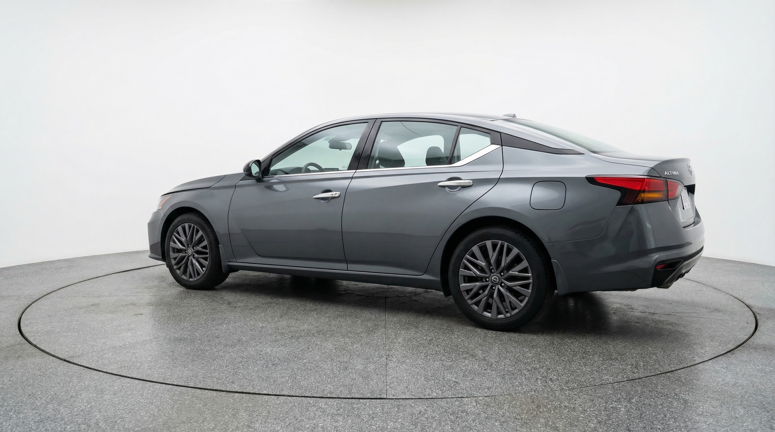 Thumbnail: 2025 Nissan Altima - 5