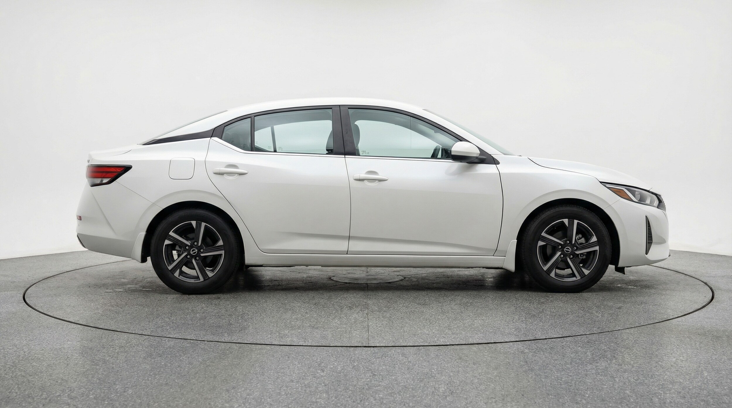 Thumbnail: 2025 Nissan Sentra - 8