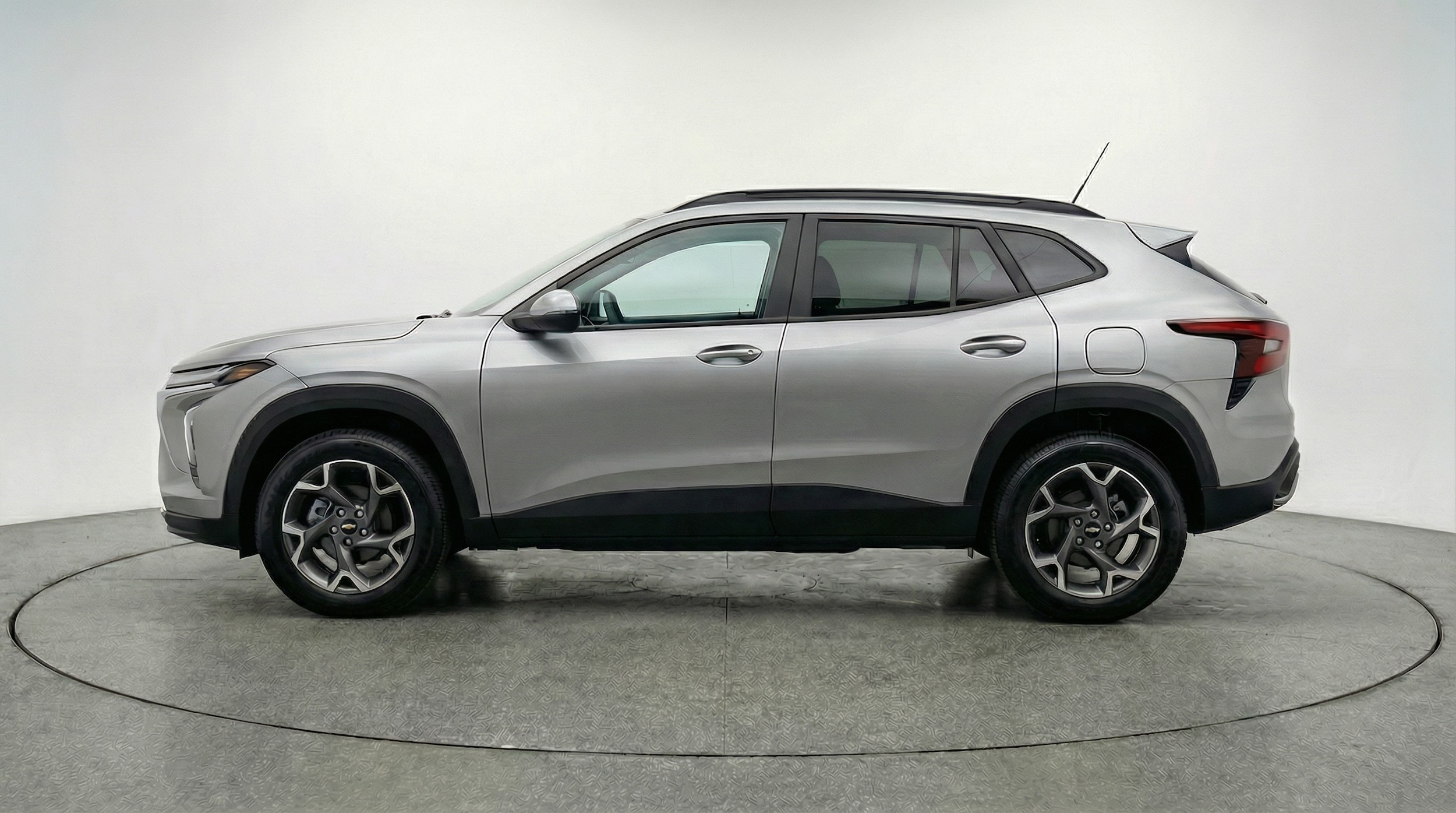 Thumbnail: 2025 Chevrolet Trax - 4