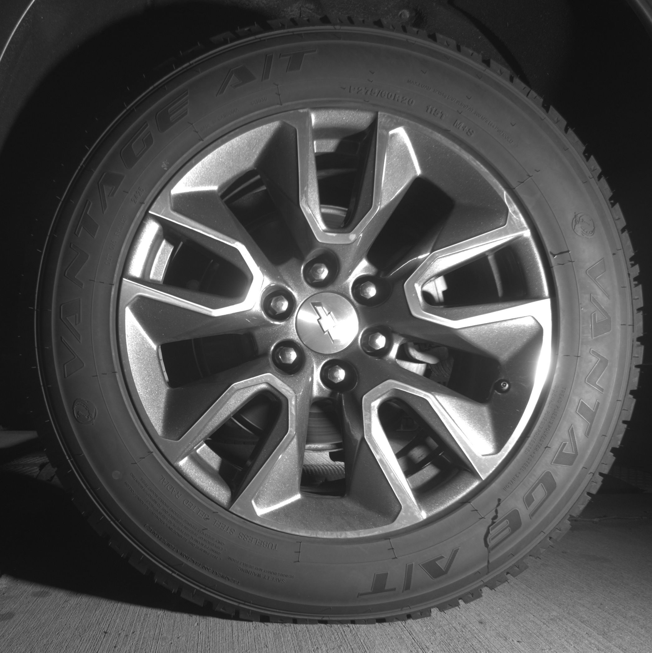 Thumbnail: 2023 Chevrolet Tahoe - 11