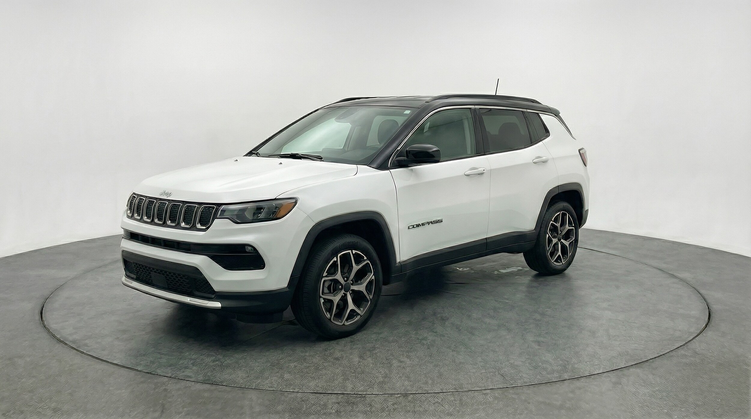 Thumbnail: 2025 Jeep Compass - 3
