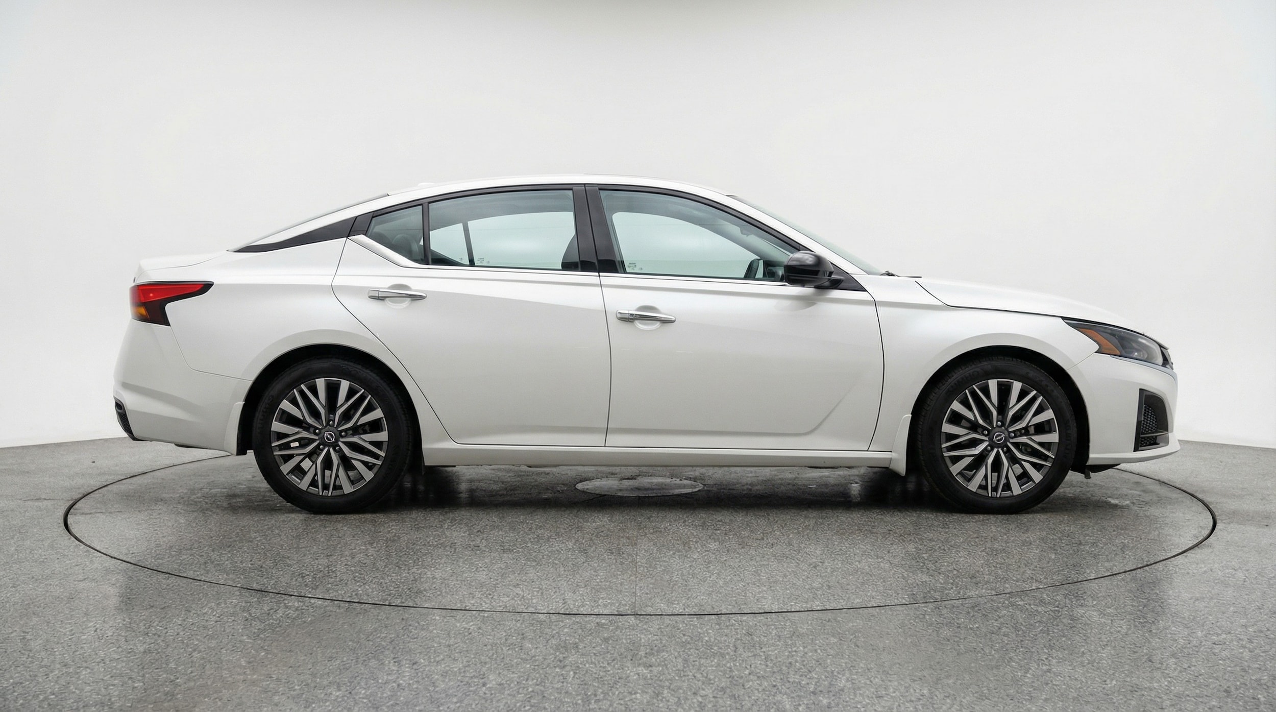 Thumbnail: 2025 Nissan Altima - 8