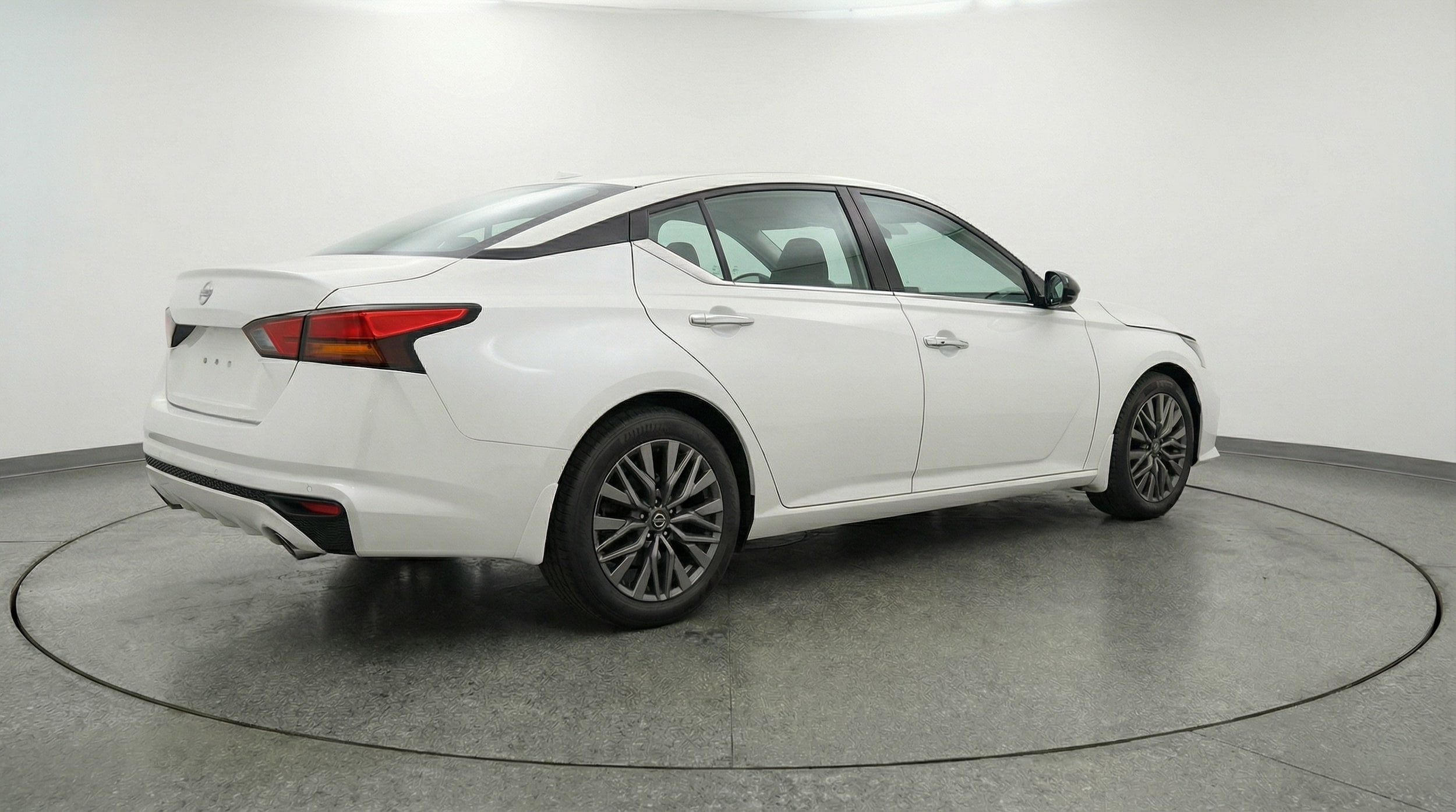 Thumbnail: 2025 Nissan Altima - 7