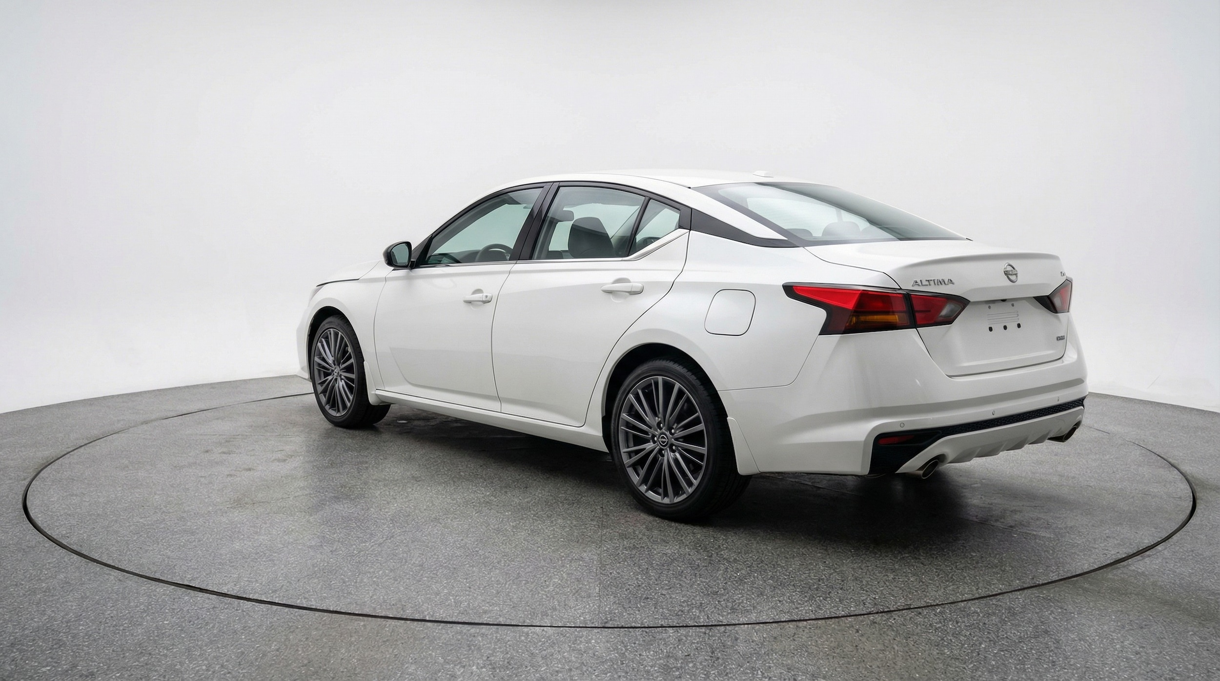 Thumbnail: 2025 Nissan Altima - 5