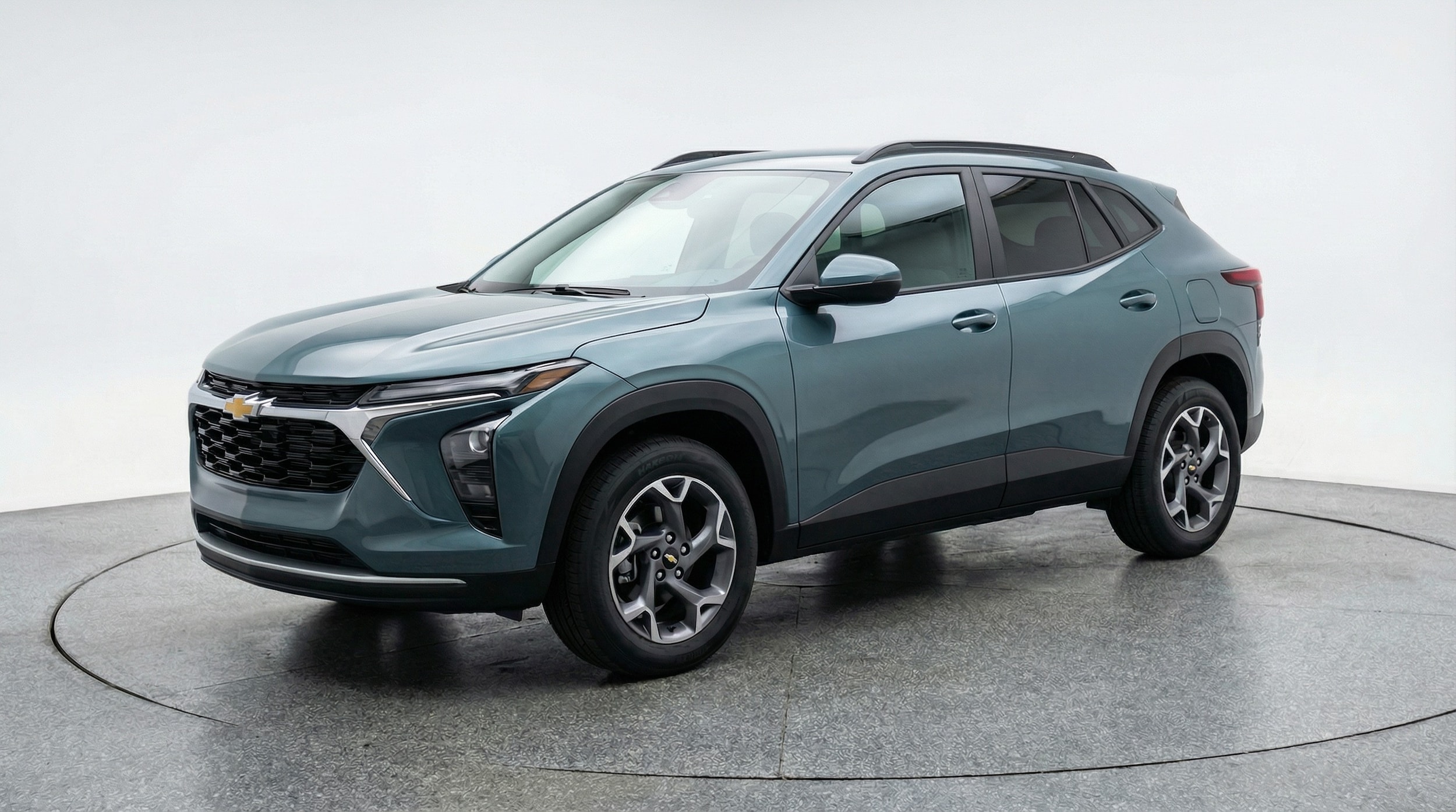 Thumbnail: 2025 Chevrolet Trax - 3