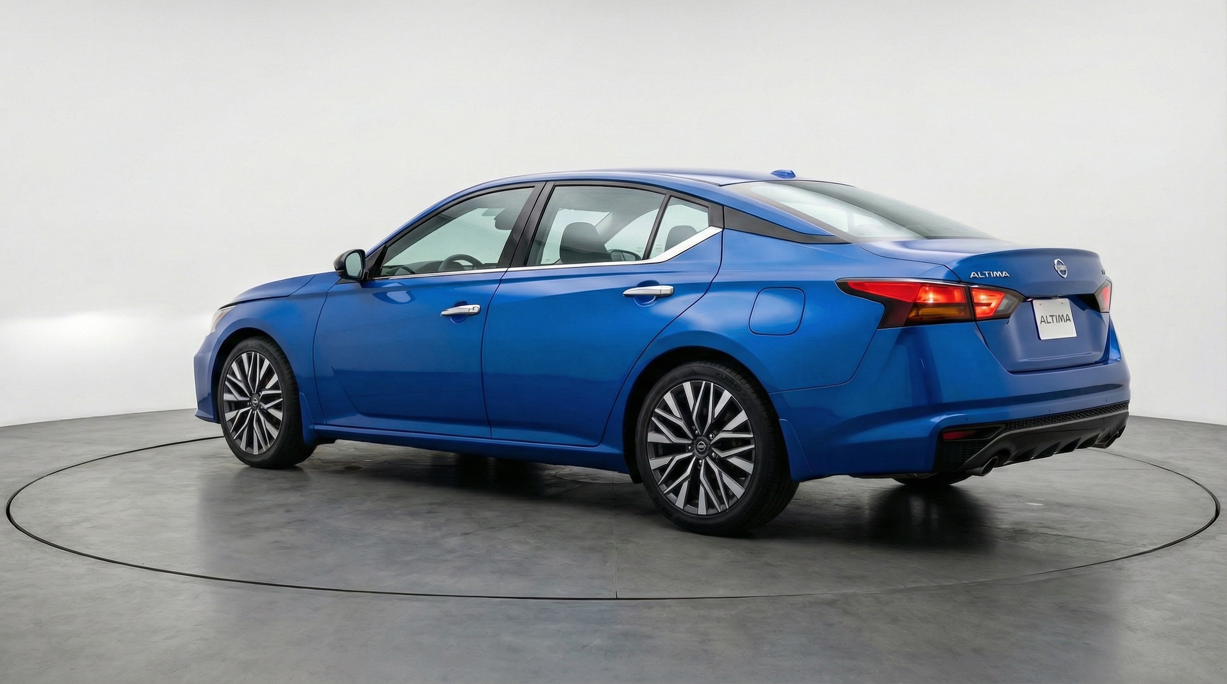 Thumbnail: 2025 Nissan Altima - 5