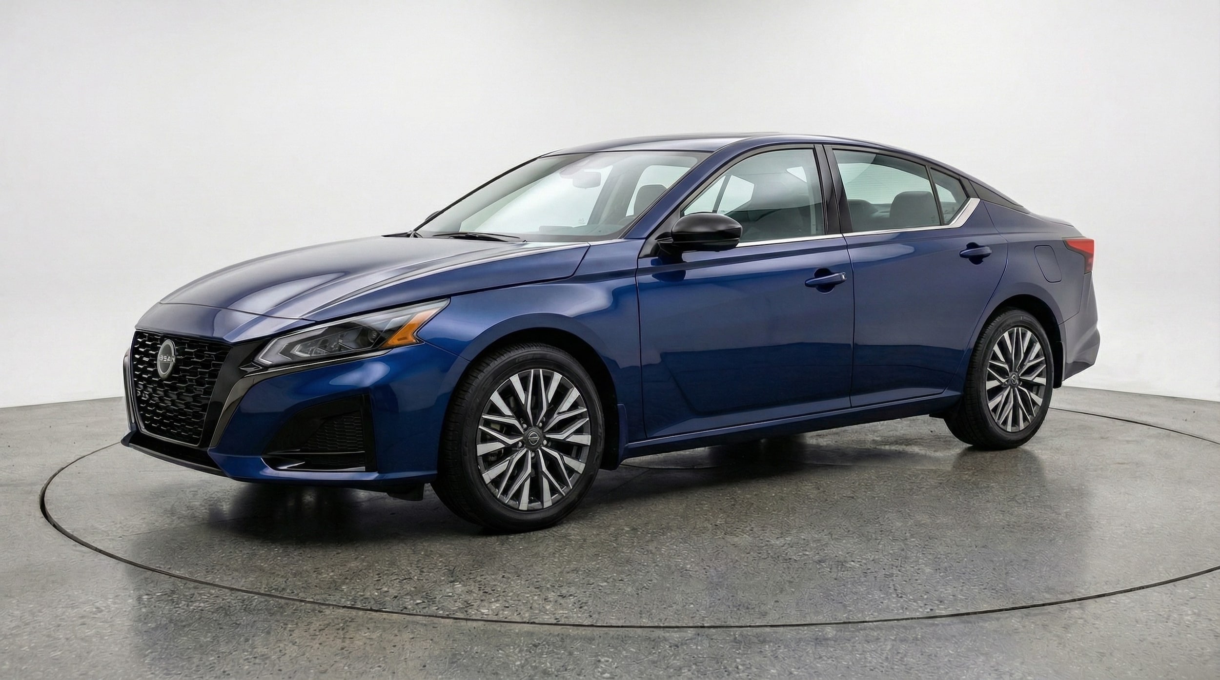 Thumbnail: 2025 Nissan Altima - 3