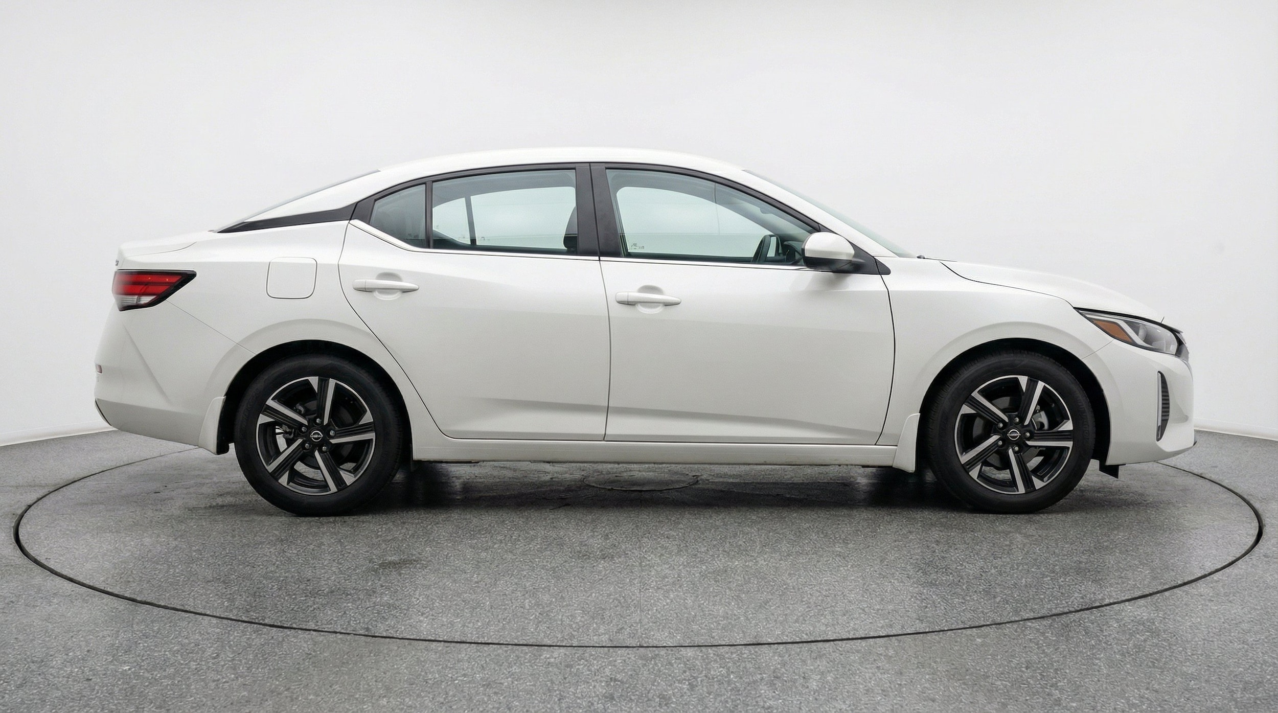Thumbnail: 2025 Nissan Sentra - 11