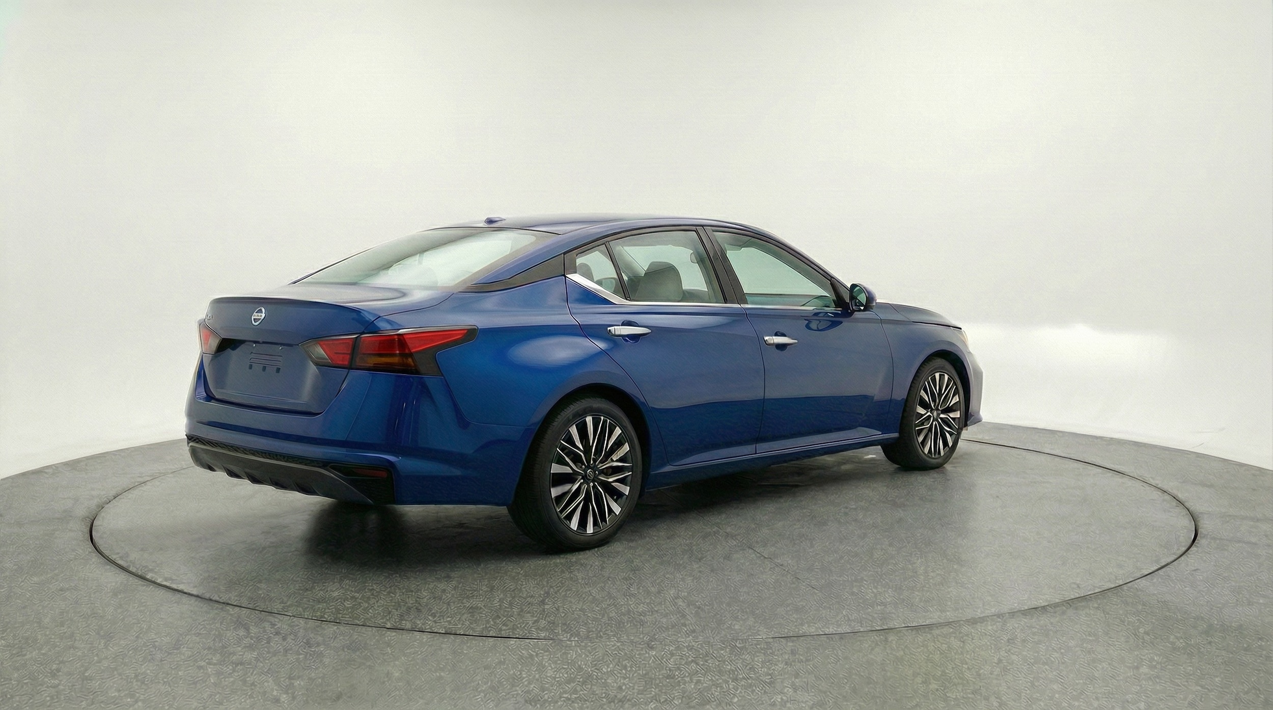 Thumbnail: 2025 Nissan Altima - 7