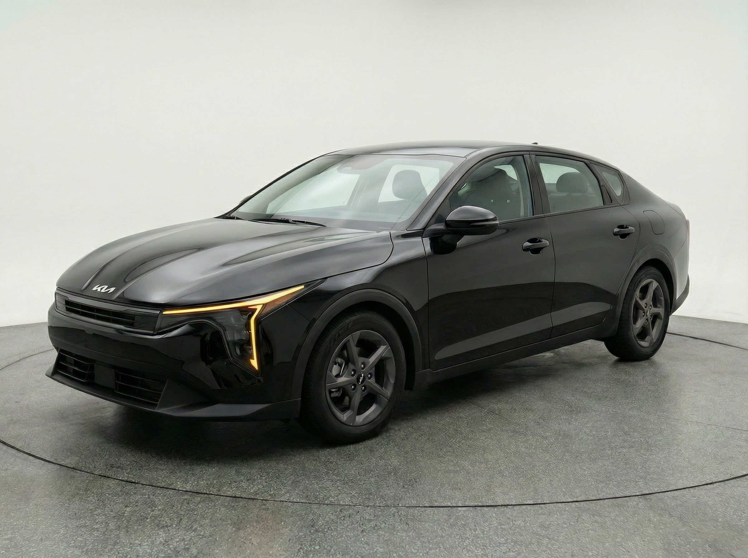 Thumbnail: 2025 Kia K4 - 3