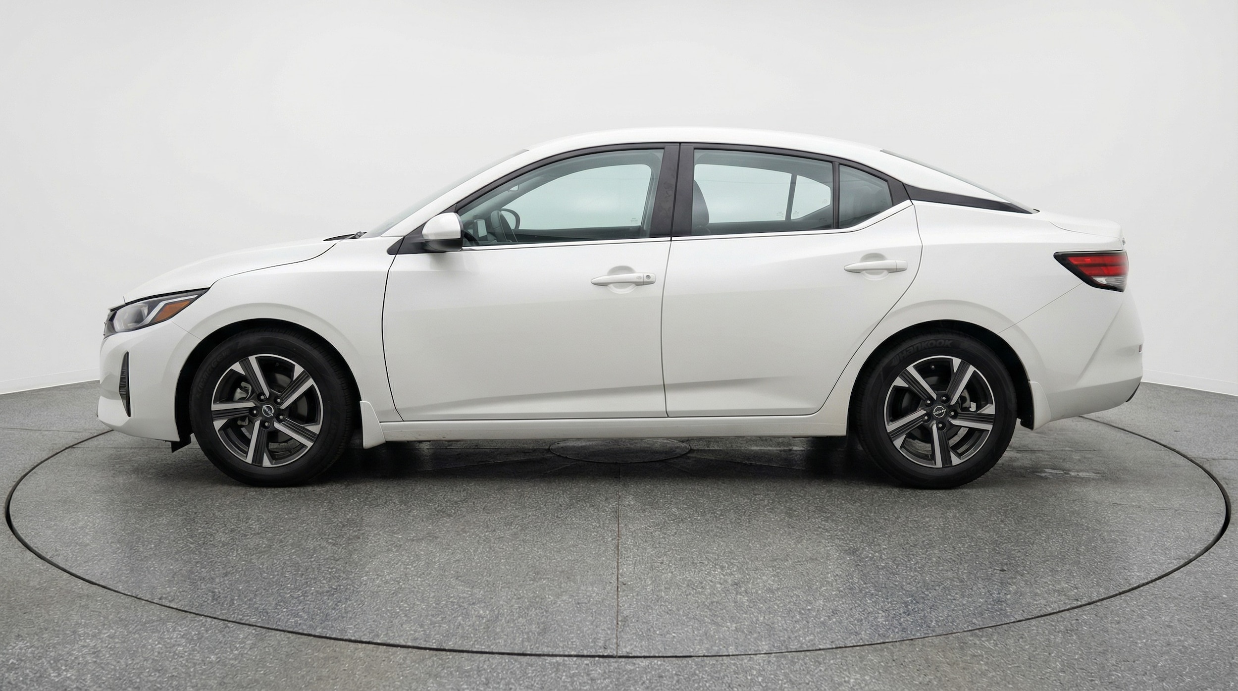 Thumbnail: 2025 Nissan Sentra - 4