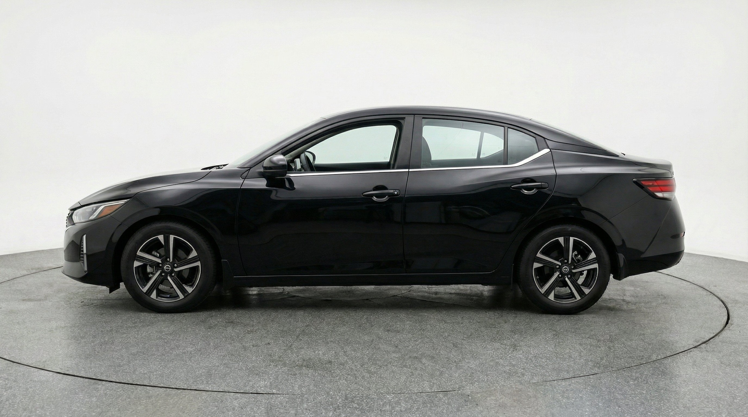 Thumbnail: 2025 Nissan Sentra - 5