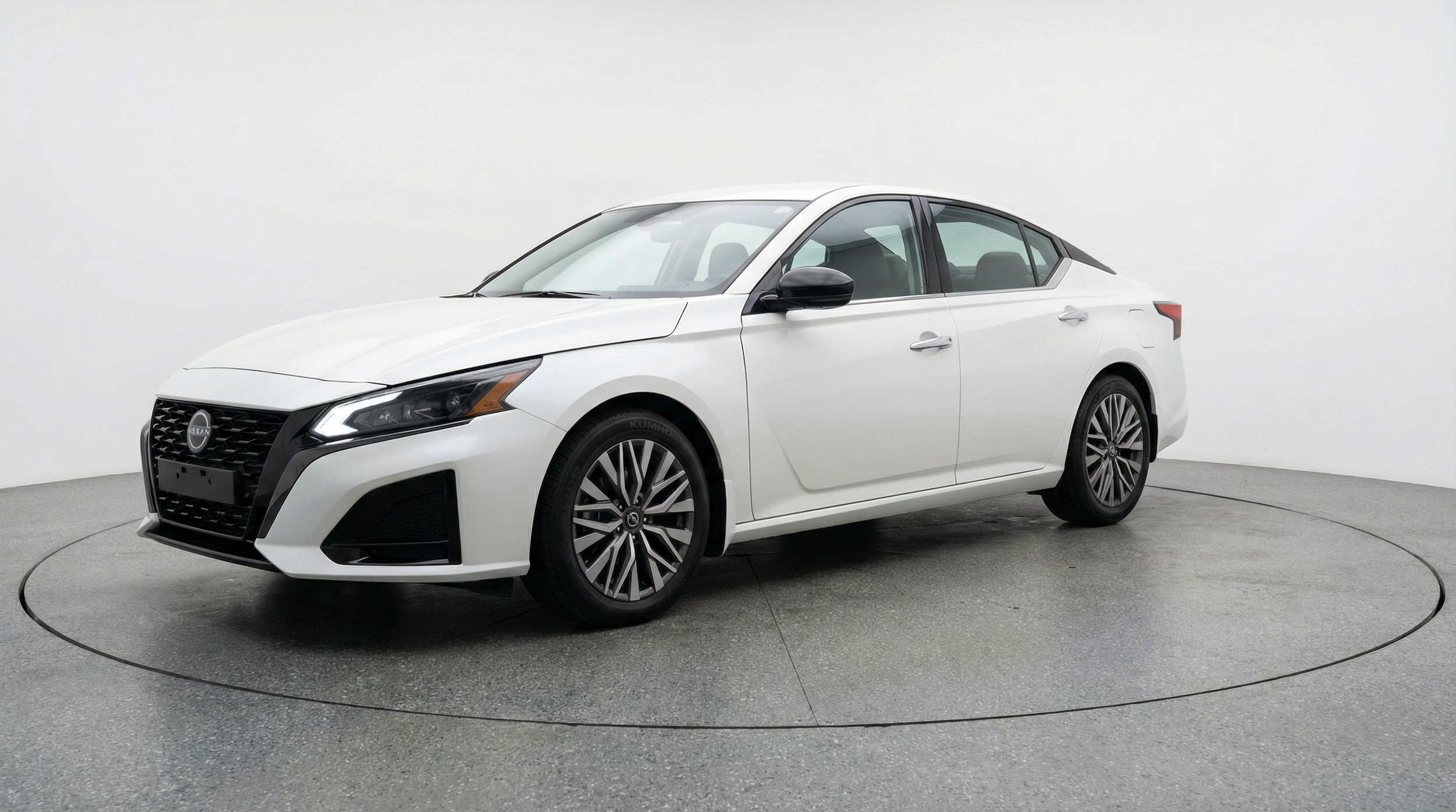 Thumbnail: 2025 Nissan Altima - 3