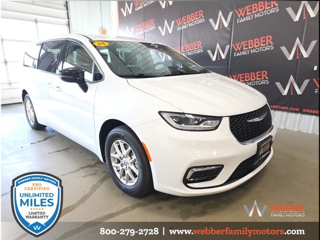 Used 2024 Chrysler Pacifica Touring L with VIN 2C4RC1BG3RR108128 for sale in Detroit Lakes, Minnesota