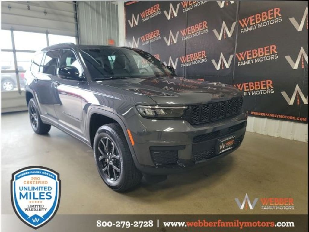 New 2025 Jeep Grand Cherokee L ALTITUDE X 4X4 Sport Utility