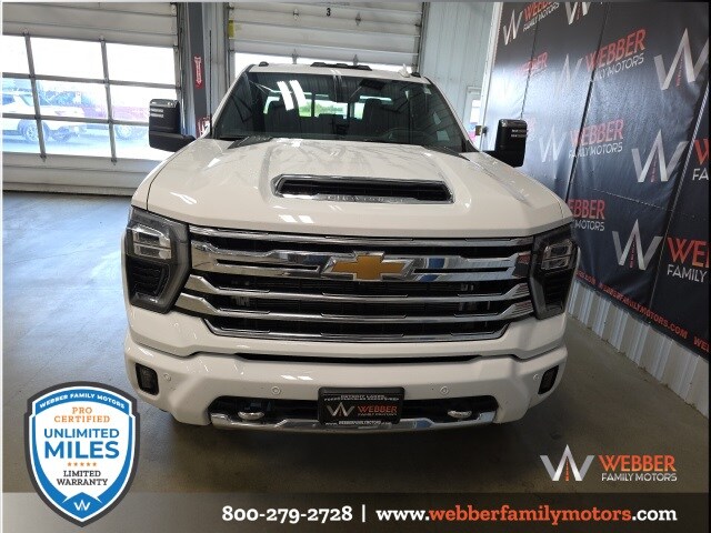 2024 Chevrolet Silverado High Country photo 4