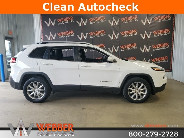 Used 2018 Jeep Cherokee Limited with VIN 1C4PJMDB4JD516144 for sale in Detroit Lakes, Minnesota