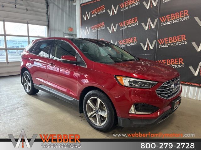2020 Ford Edge Titanium's photo
