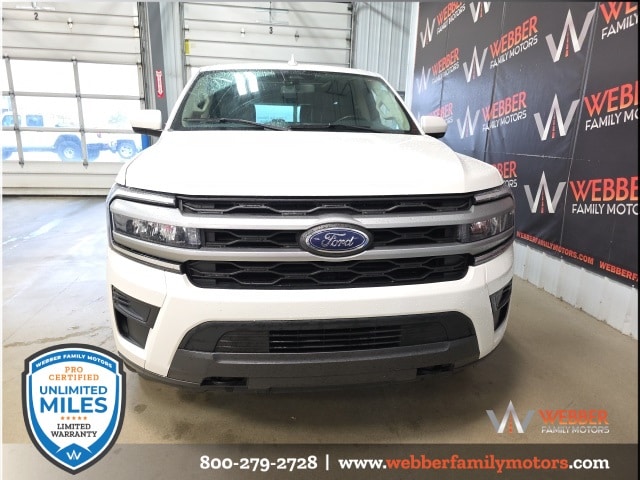 Used 2022 Ford Expedition XLT with VIN 1FMJU1JT1NEA07259 for sale in Detroit Lakes, Minnesota