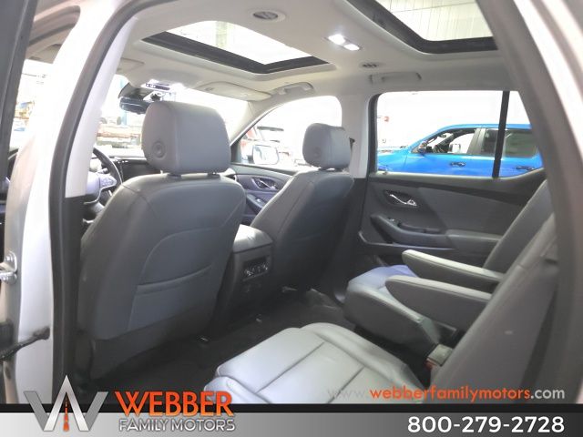2021 Chevrolet Traverse Premier - Photo 19