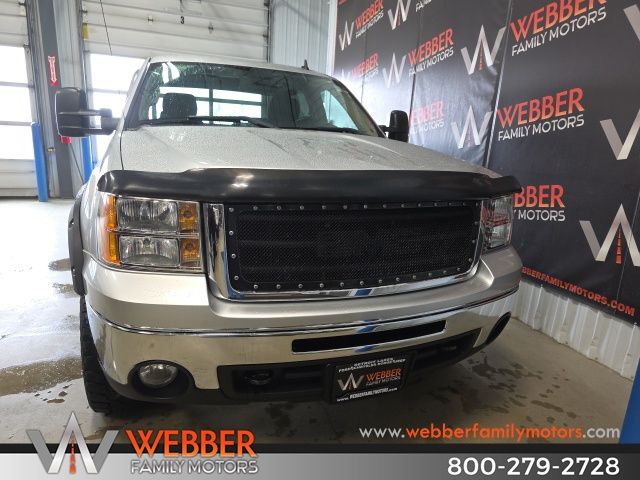 Used 2011 GMC Sierra 1500 SLE with VIN 3GTP2VE32BG312442 for sale in Detroit Lakes, Minnesota