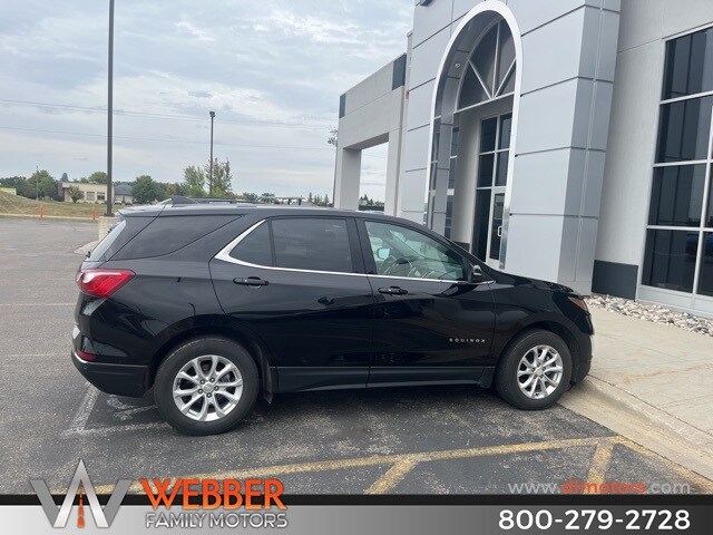 2019 Chevrolet Equinox LT photo 2
