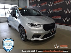 2026 Chrysler Pacifica LIMITED AWD Passenger Van